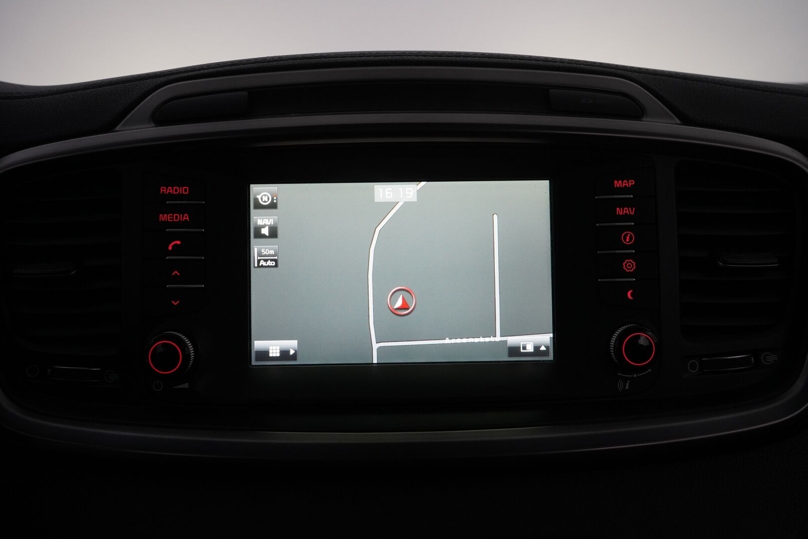 Kia Sorento 2016 2.2 CRDi AWD EX A/T 5P * Vakkari / Vetokoukku / Sähköpenkki / Peruutuskamera / Lohkolämmitin * - Suomi-auto / Juuri huollettu - HULLU BLACKWEEK KORKOTARJOUS 2,49%