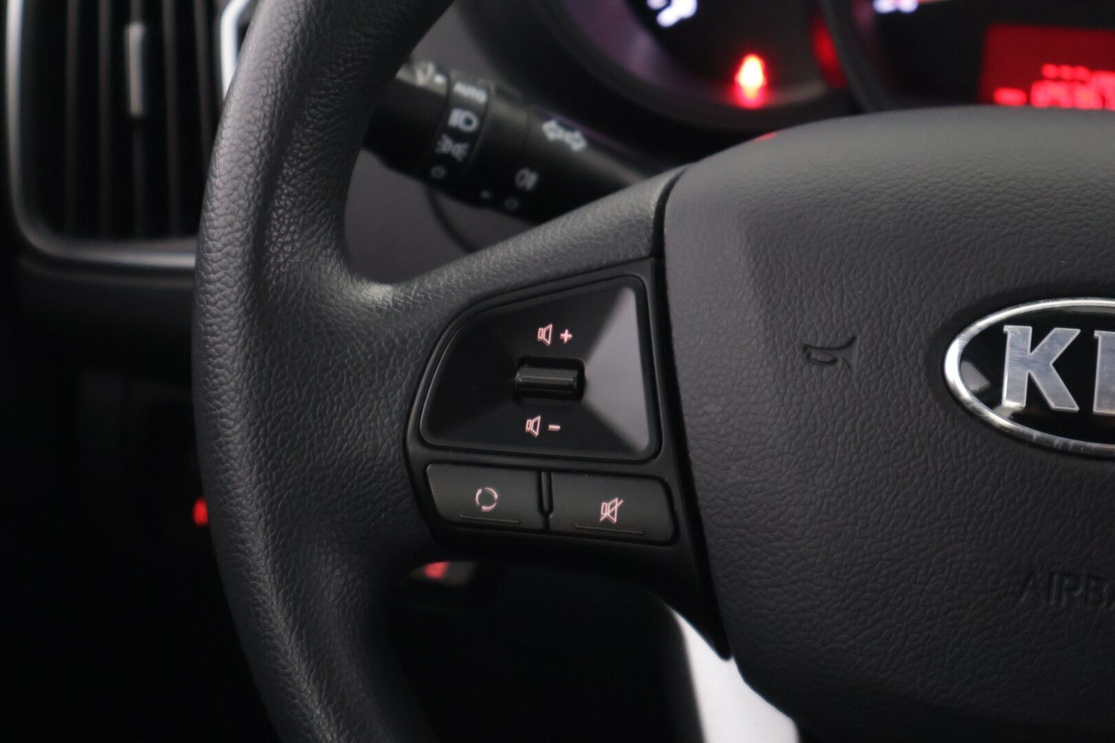 Kia Rio 2016 1,2 ISG LX 5D EcoDynamics *Lohko + sisä / Ilmastointi / AUX!* - *Lohko + sisä / Ilmastointi / AUX!*