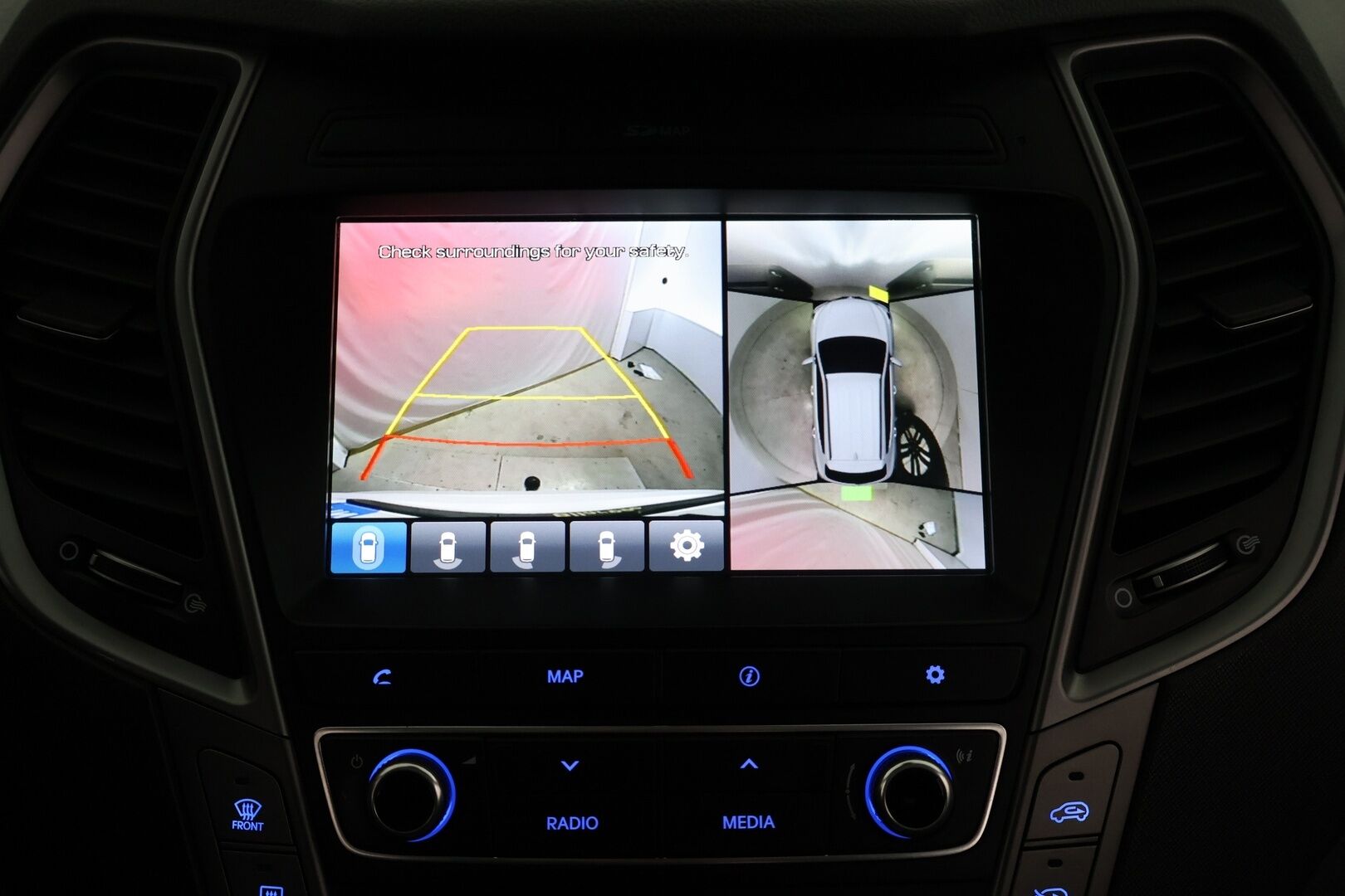 Hyundai Santa Fe 2016 4WD 2,2 CRDi 6AT Premium Business 7P - | Huippuvarusteet! | Adapt. vak. | Eber | Infinity audio | Panorama | BLIS | Koukku | Ilmastoidut nahat | Sähköpenkit | Lane assist | 360-kam. | Navi |
