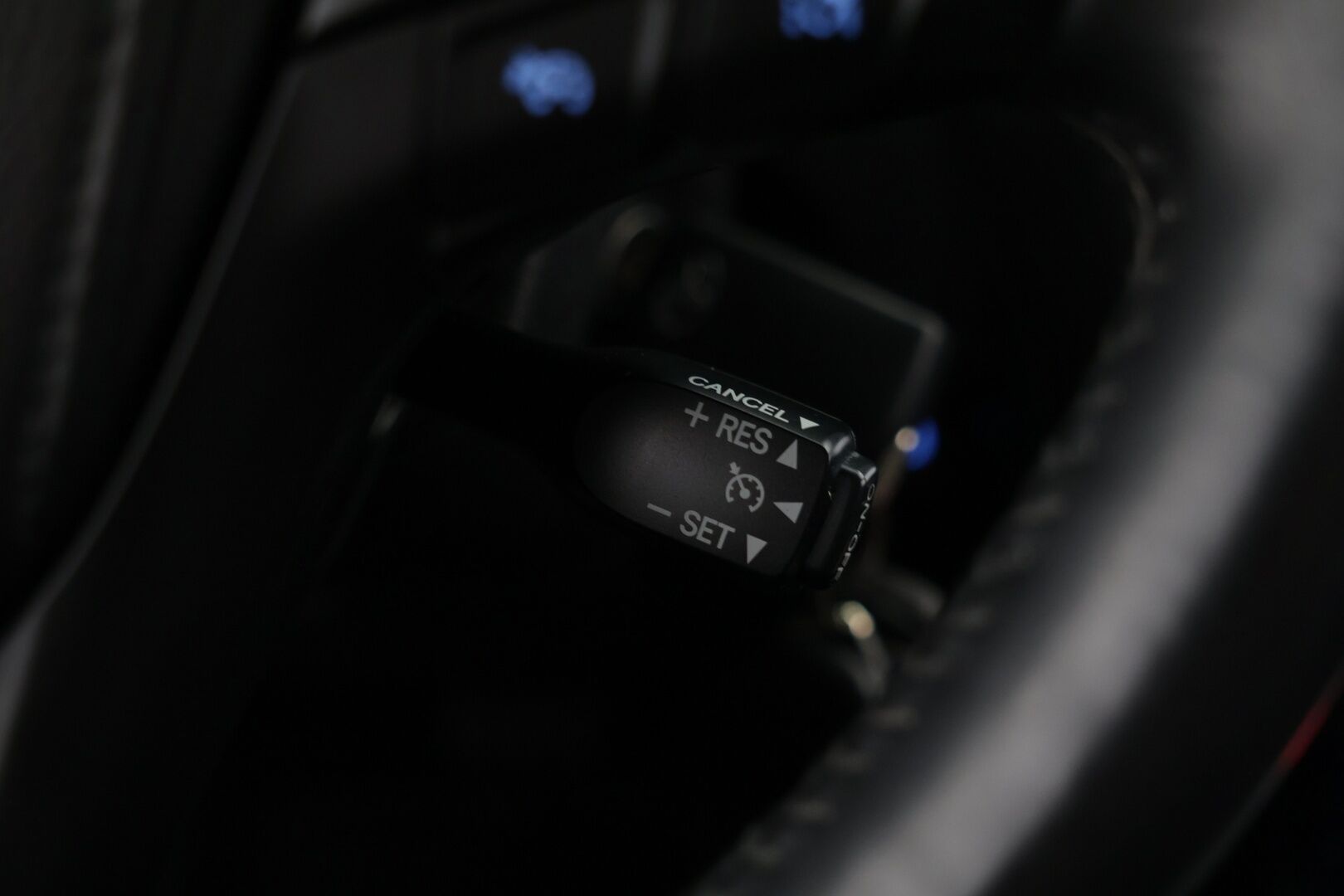 Toyota Avensis 2017 1,8 Valvematic Active Edition Touring Sports Multidrive S - Lohkolämmitin | Vakionopeudensäädin | Peruutuskamera | Kaistavahti | Ilmastointi | 