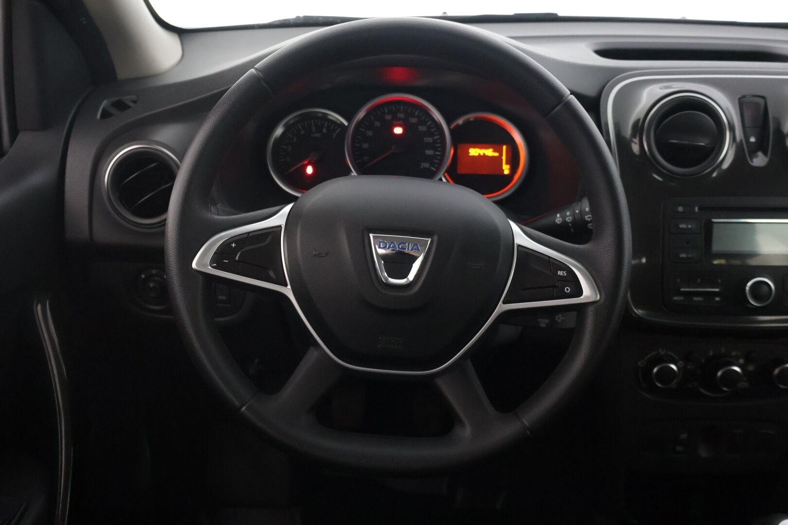 Dacia Logan MCV 2017 TCe 90 Laureate - | 1-omisteinen Suomi-auto | Vakionopeudensäädin | Täydellinen huoltohistoria | Penkinlämmittimet | ISOFIX |