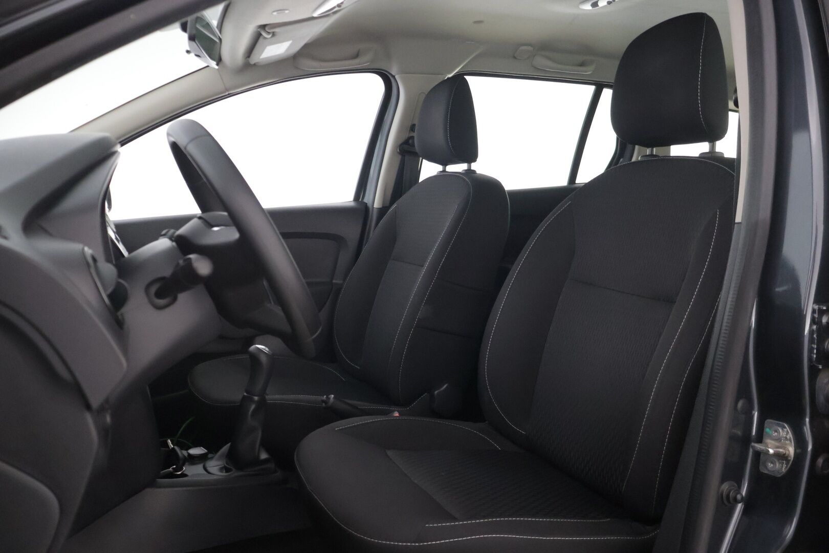 Dacia Logan MCV 2017 TCe 90 Laureate - | 1-omisteinen Suomi-auto | Vakionopeudensäädin | Täydellinen huoltohistoria | Penkinlämmittimet | ISOFIX |