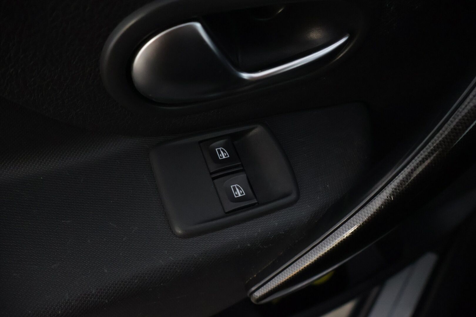 Dacia Logan MCV 2017 TCe 90 Laureate - | 1-omisteinen Suomi-auto | Vakionopeudensäädin | Täydellinen huoltohistoria | Penkinlämmittimet | ISOFIX |