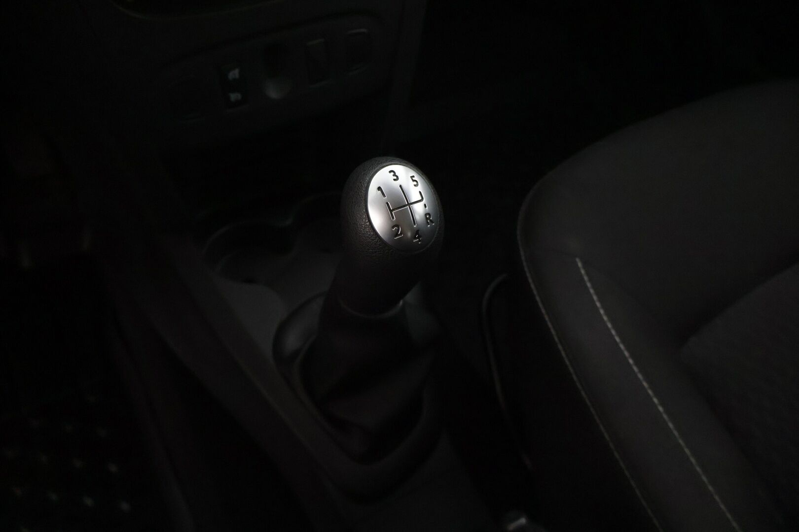 Dacia Logan MCV 2017 TCe 90 Laureate - | 1-omisteinen Suomi-auto | Vakionopeudensäädin | Täydellinen huoltohistoria | Penkinlämmittimet | ISOFIX |
