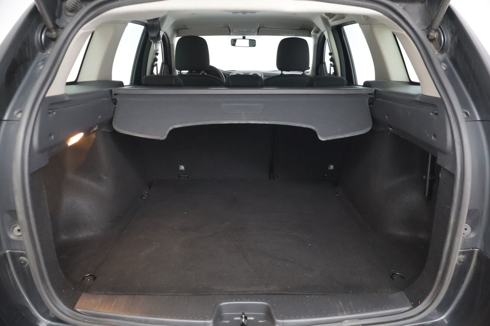 Dacia Logan MCV 2017 TCe 90 Laureate - | 1-omisteinen Suomi-auto | Vakionopeudensäädin | Täydellinen huoltohistoria | Penkinlämmittimet | ISOFIX |