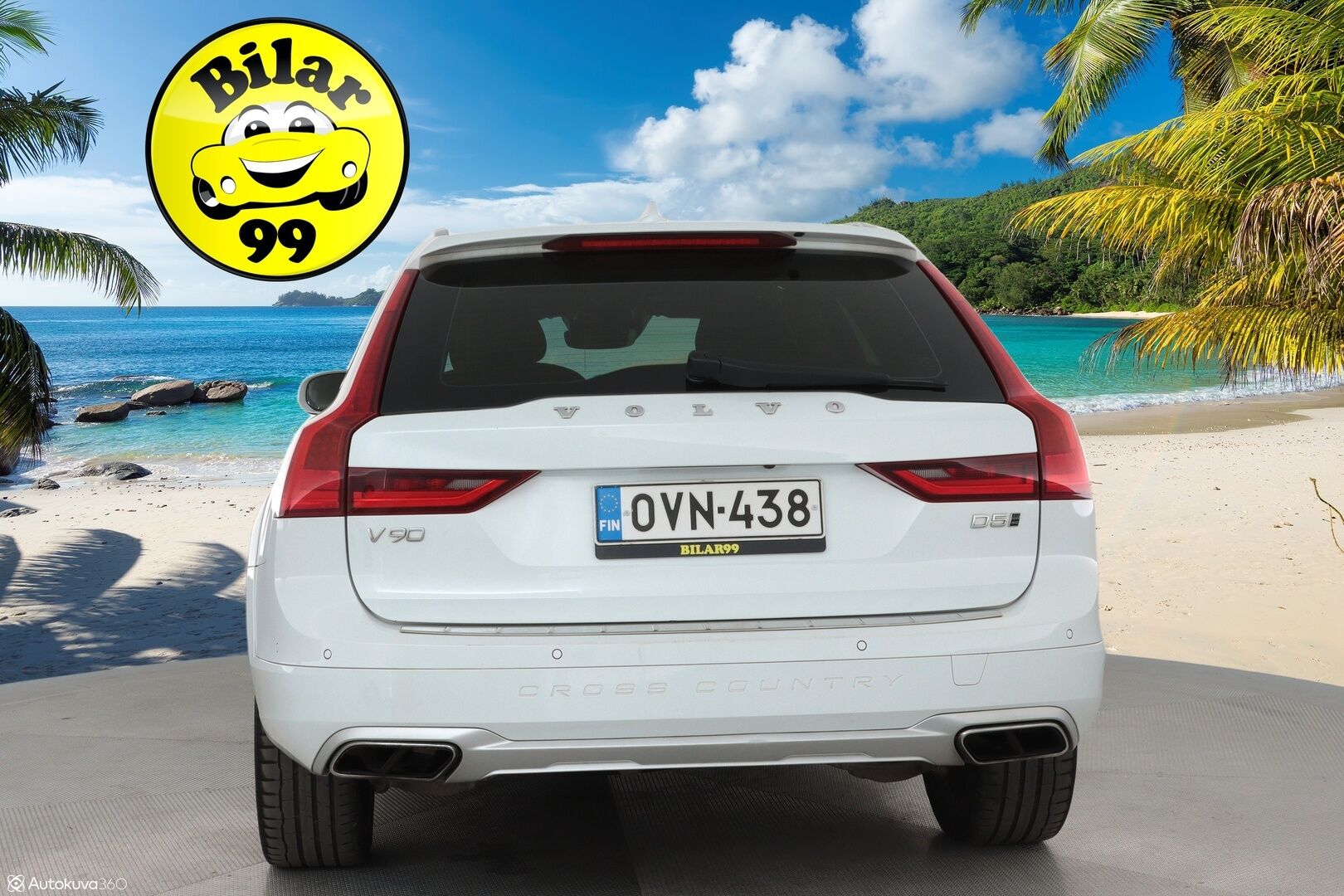 Volvo V90 Cross Country 2017 D5 AWD Pro aut ** Huippuvarusteet / B&W / HUD / Hierovat&Ilmastoidut muistipenkit / Panorama / Webasto / Koukku / Adapt. vakkari ** - 3,99 % KORKOTARJOUS TÄHÄN AUTOON - Suomi-auto / 360 Kamera / Apple&Android / Keyless / Full-LED / VOC
