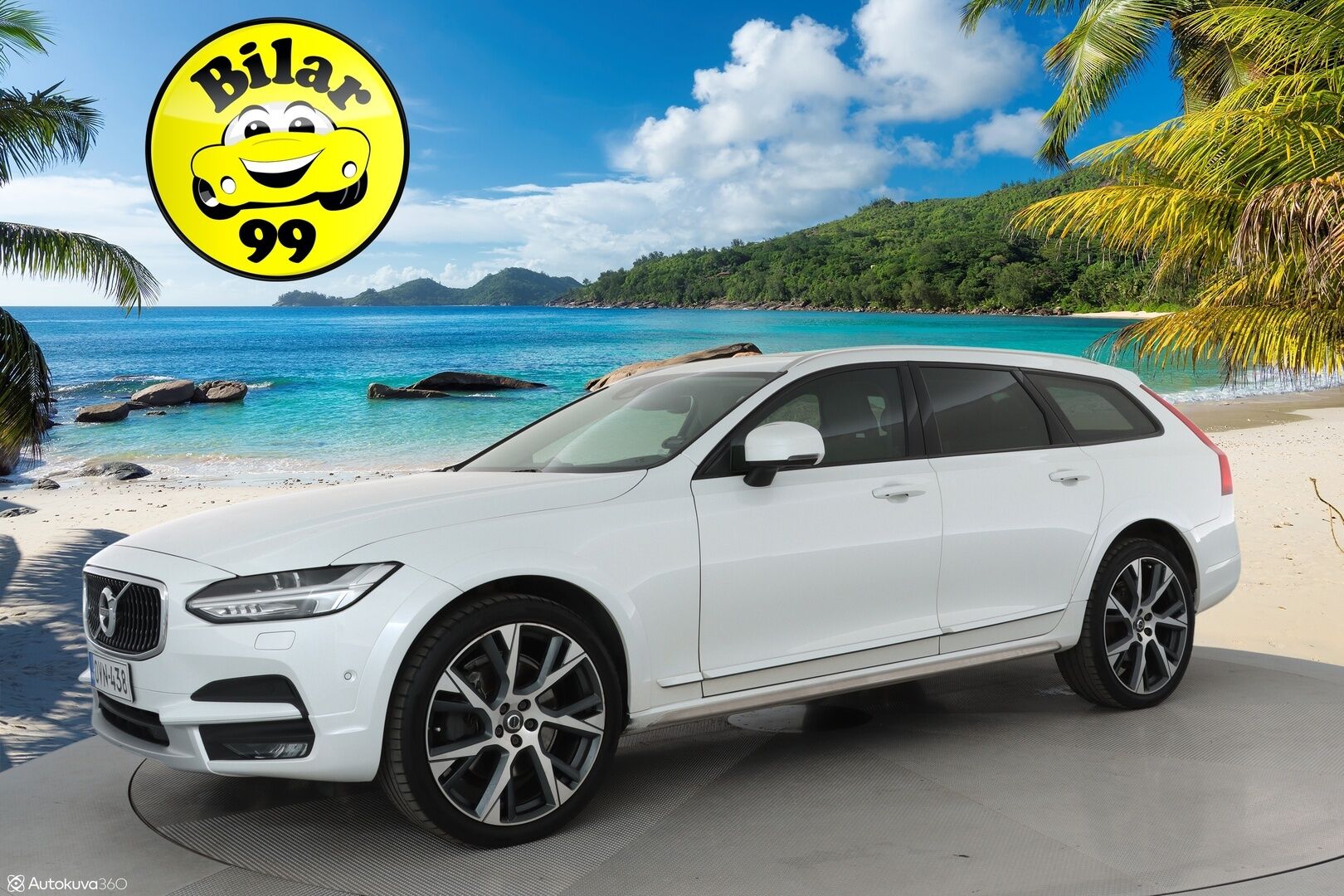 Volvo V90 Cross Country 2017 D5 AWD Pro aut ** Huippuvarusteet / B&W / HUD / Hierovat&Ilmastoidut muistipenkit / Panorama / Webasto / Koukku / Adapt. vakkari ** - 3,99 % KORKOTARJOUS TÄHÄN AUTOON - Suomi-auto / 360 Kamera / Apple&Android / Keyless / Full-LED / VOC