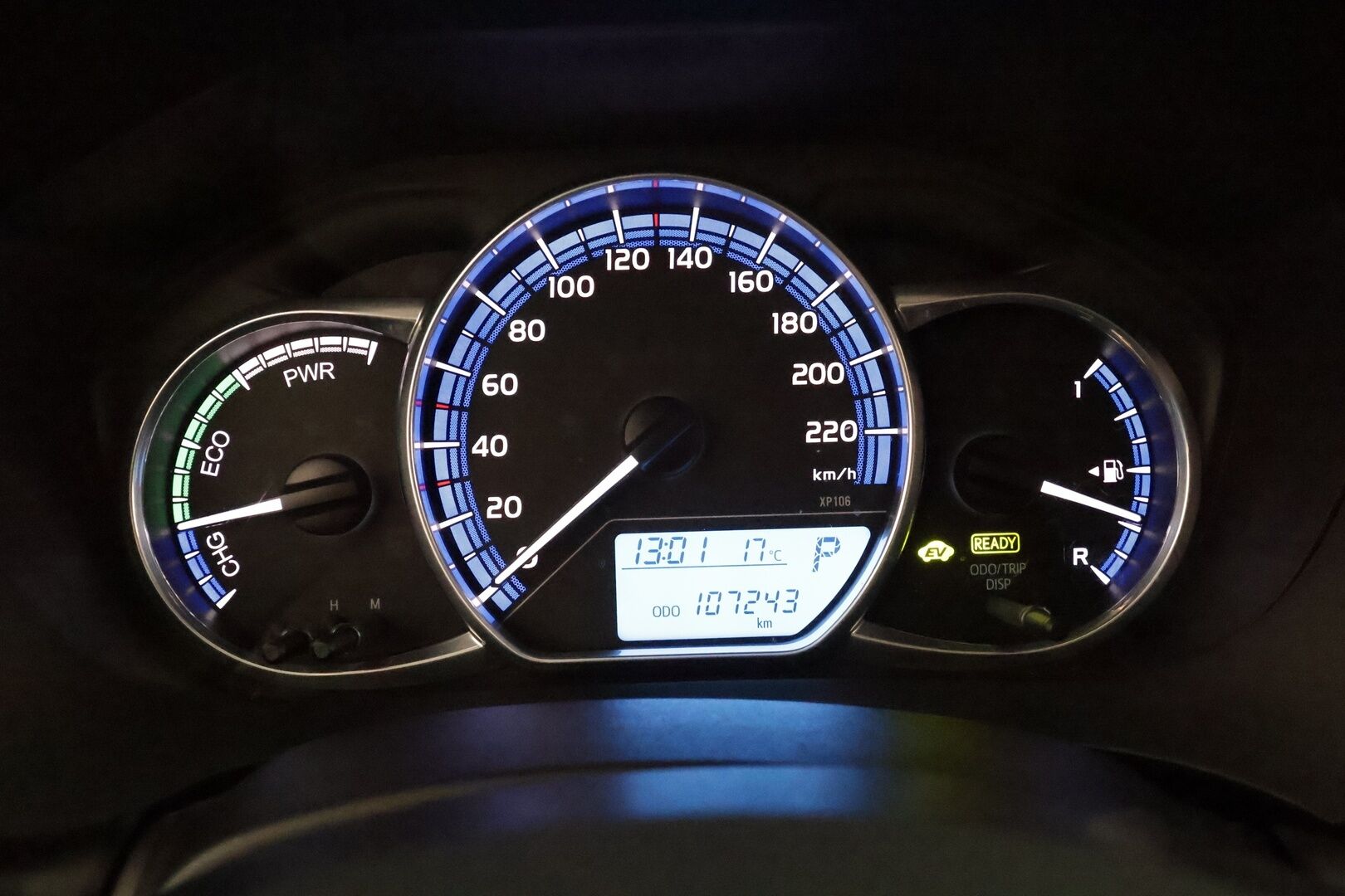 Toyota Yaris 2017 1,5 Hybrid Active Edition 5ov **Vakkari / P.kamera / Lohkolämmitin / Navi / Bluetooth** - Suomi-auto / Merkkihuollettu / Kahdet renkaat aluvanteilla