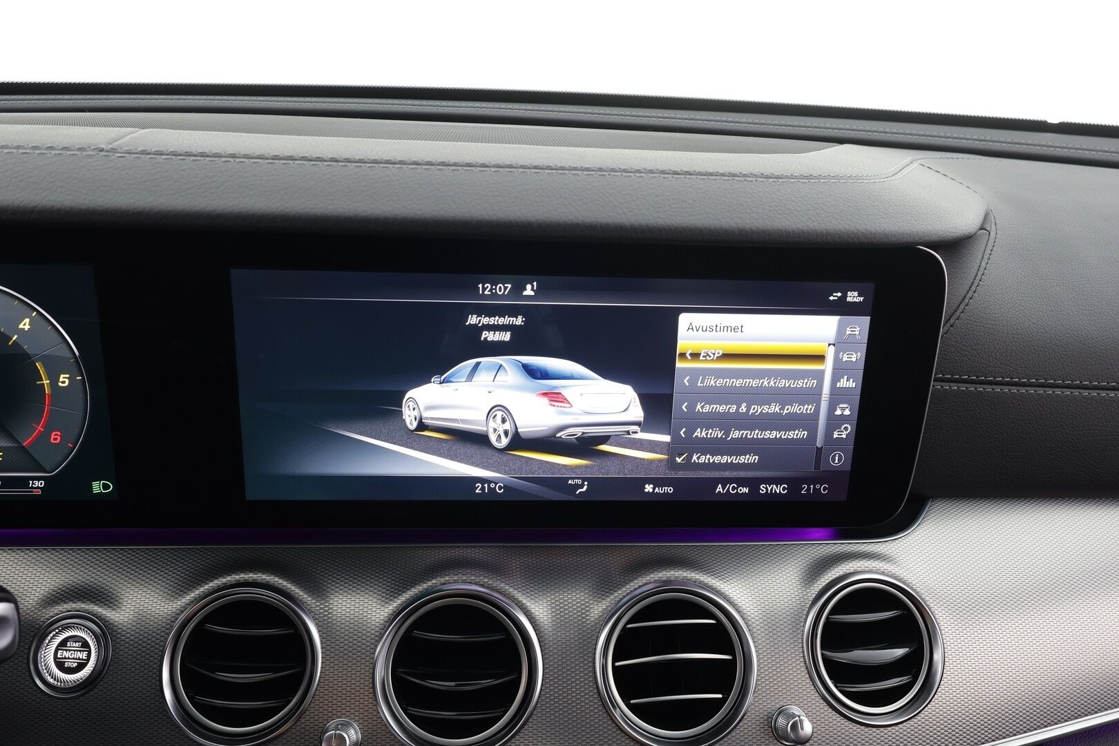 Mercedes-Benz E 2016 220 d A Premium Business AMG * Widescreen / Multibeam / P.Kamera / Sportpenkit / Navi / Katveavustin * - Kahdet renkaat