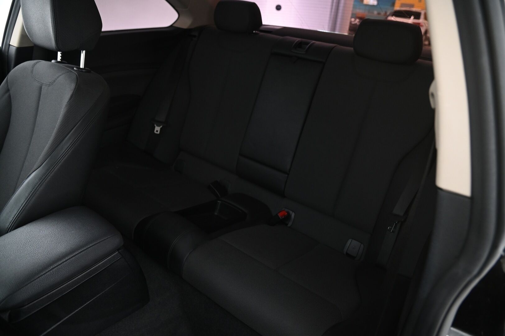 BMW 218 2017 d A Business F22 Coupe - | M-Sport ratti | Vakkari | Xenon | Lohko | P.tutka takana | Bt | - KORKO VAIN 3,99 %