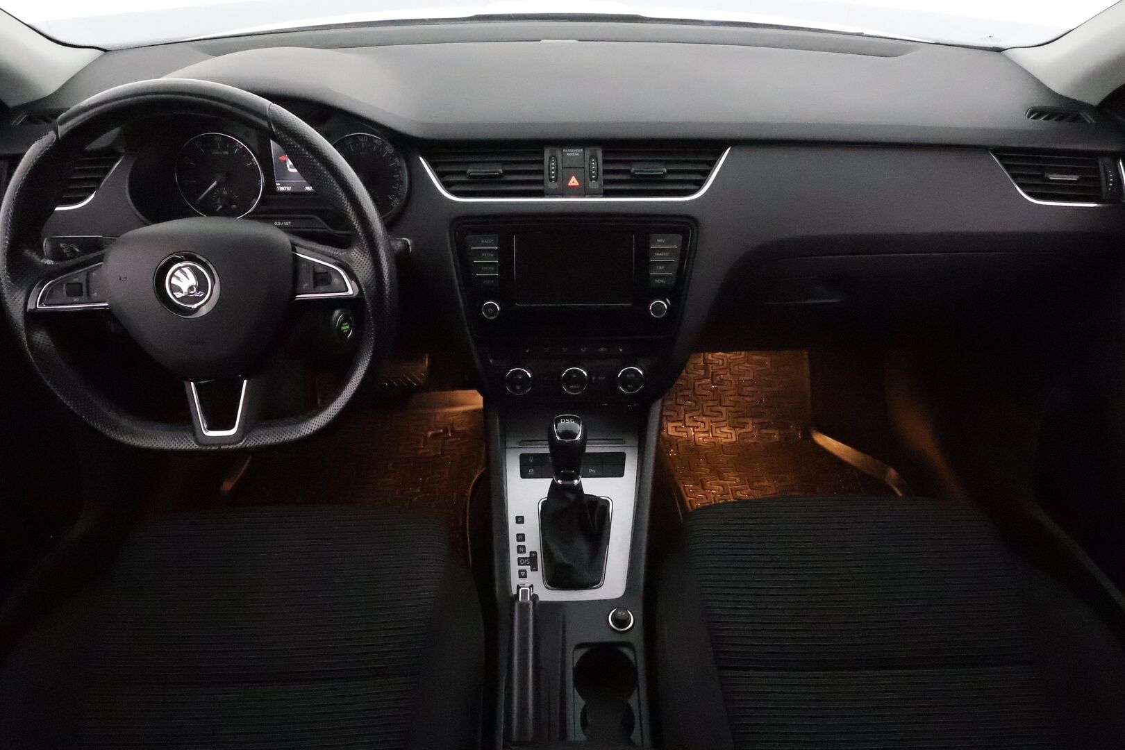 Skoda Octavia 2017 Combi 1,4 TSI Style DSG **Webasto / Koukku / ACC / Xenon / P.Tutkat / Navi / KeylessGO** - Suomi-auto / Kahdet Renkaat