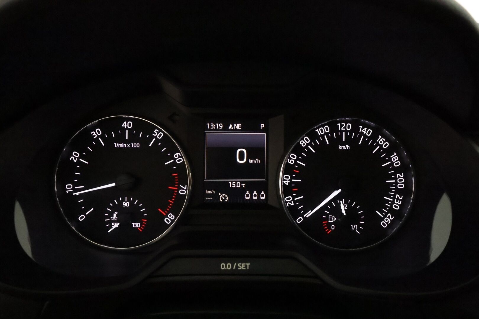Skoda Octavia 2017 Combi 1,4 TSI Style DSG **Webasto / Koukku / ACC / Xenon / P.Tutkat / Navi / KeylessGO** - Suomi-auto / Kahdet Renkaat