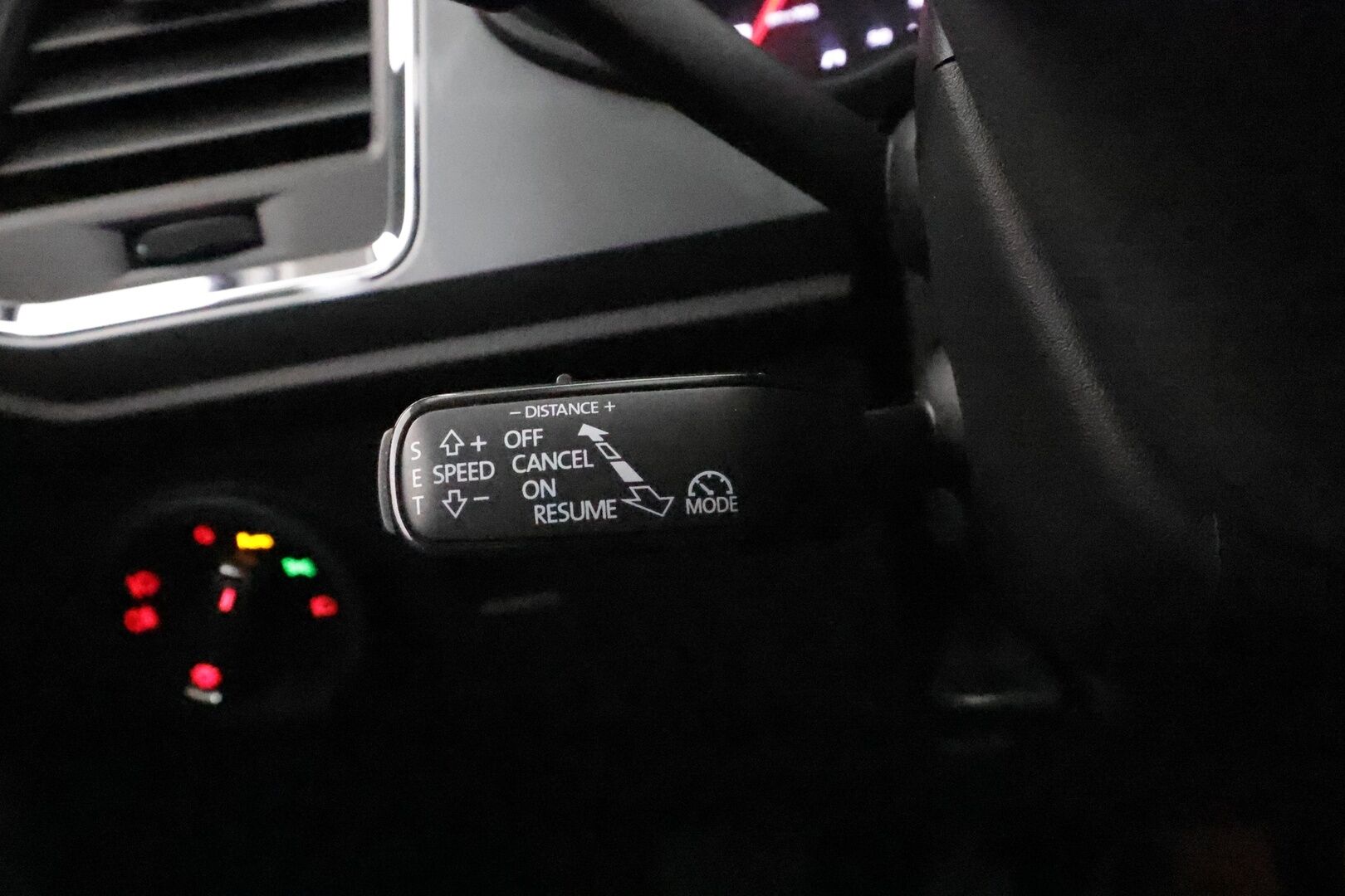 Seat Ateca 2017 2,0 TDI 150 4DRIVE Style ** Webasto / Koukku / Adapt.Vakkari / LED-valot / P.Tutkat ** - Suomi-auto / Kahdet Renkaat