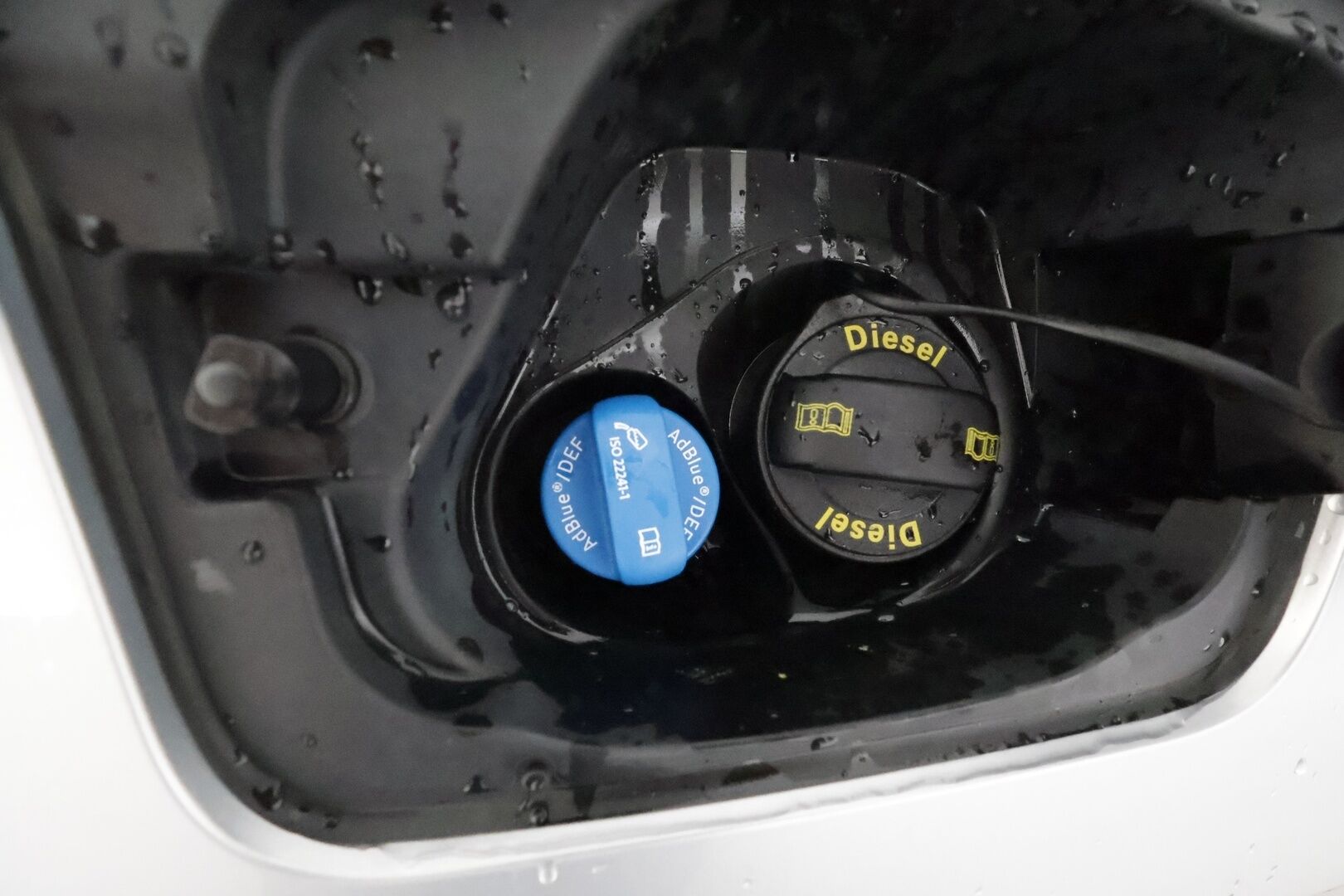 Seat Ateca 2017 2,0 TDI 150 4DRIVE Style ** Webasto / Koukku / Adapt.Vakkari / LED-valot / P.Tutkat ** - Talvivarusteet / Suomi-auto / Kahdet Renkaat - HULLUT VÄLIPÄIVÄT KORKOTARJOUS 2,49%