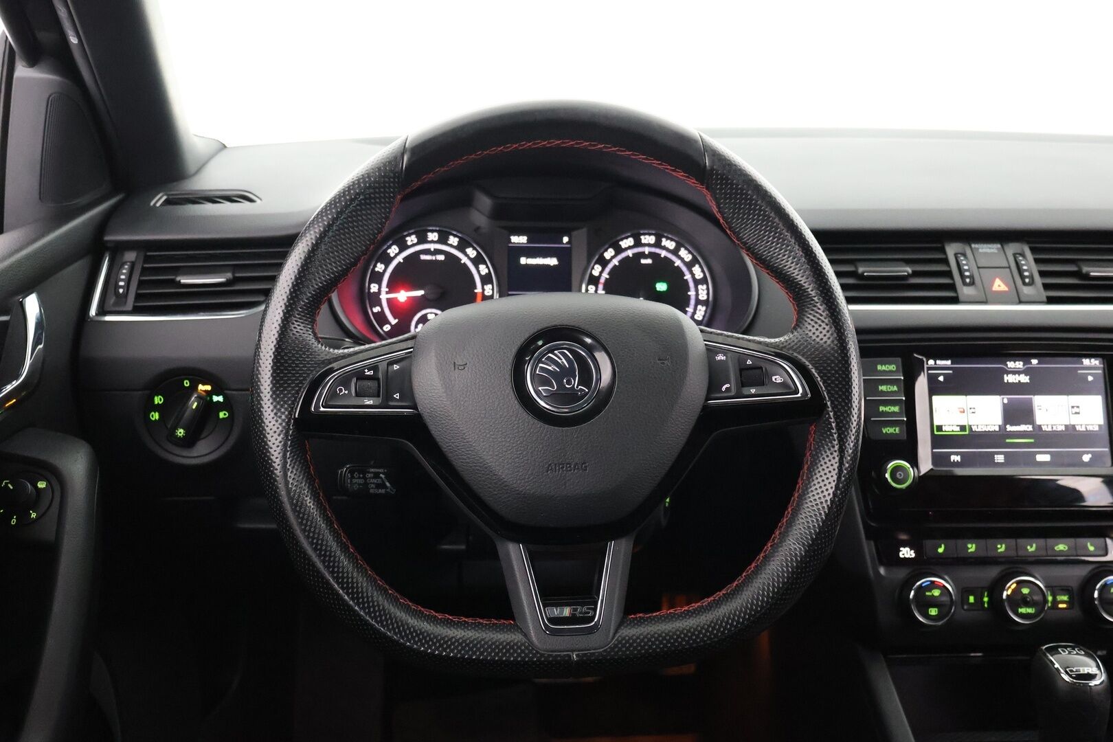 Skoda Octavia 2017 Combi 2,0 TDI 184 4x4 RS DSG Autom. - Suomi auto | Webasto | Adapt. vak | Sporttipenkit | Tutkat |  Lämmitettävä tuulilasi | Ilman Adblue | Jakopää vaihdettu 2026