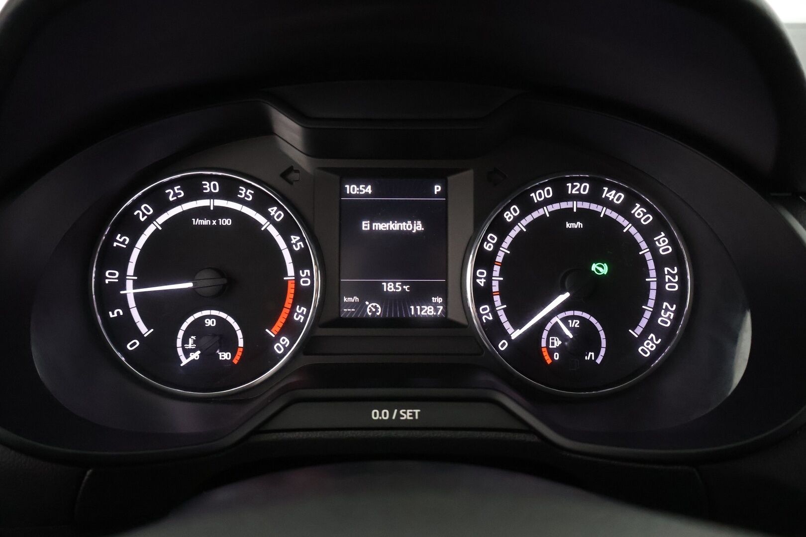 Skoda Octavia 2017 Combi 2,0 TDI 184 4x4 RS DSG Autom. - Suomi auto | Webasto | Adapt. vak | Sporttipenkit | Tutkat |  Lämmitettävä tuulilasi | Ilman Adblue | Jakopää vaihdettu 2026