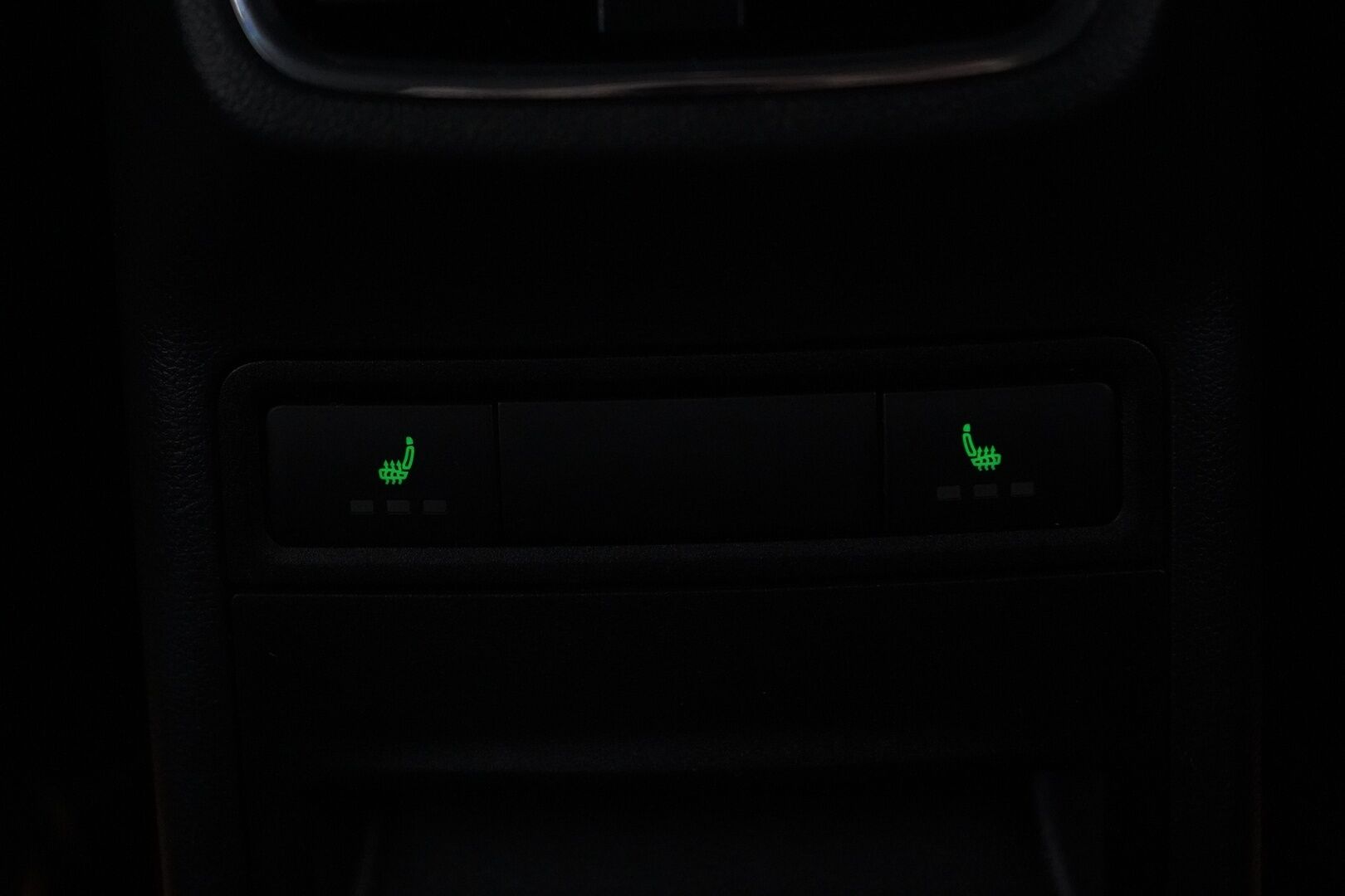 Skoda Octavia 2017 2,0 TSI Combi RS 230 DSG Aut *Webasto / Acc / Koukku / Canton / Keyless / Nahat / S.Kontti* - Suomi-auto / Kahdet OEM Vanteet / Hyvät huollot