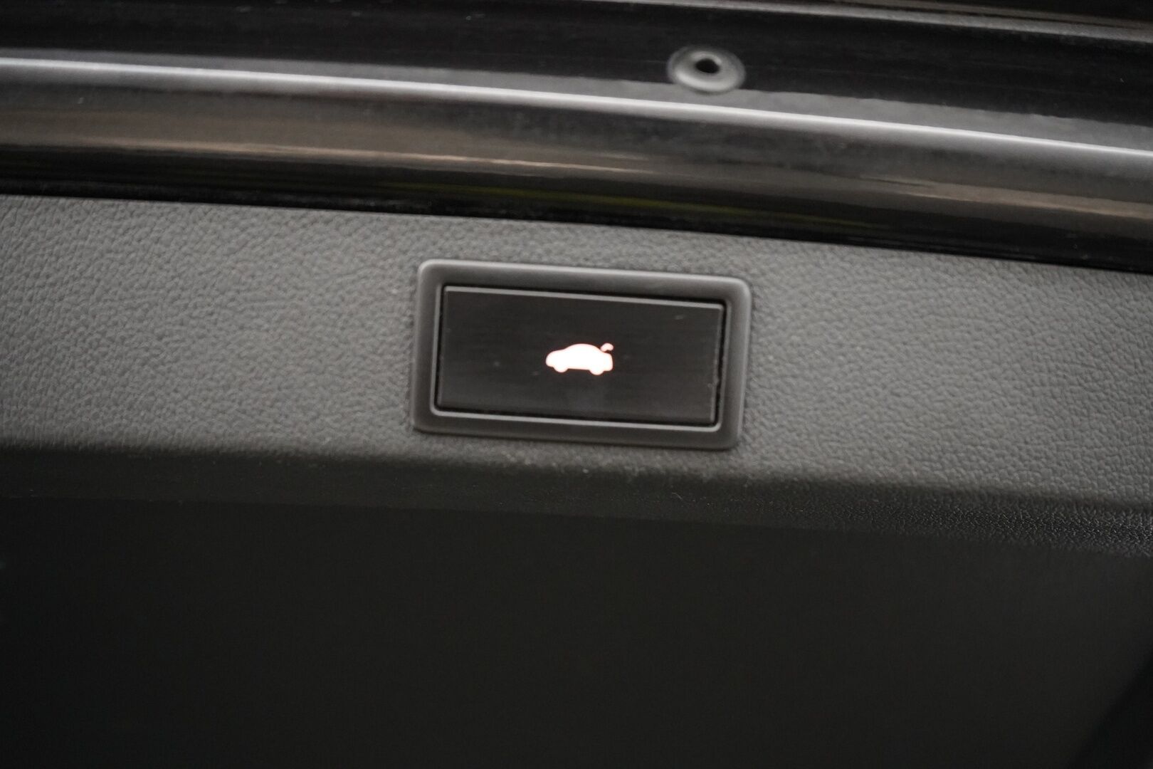 Skoda Octavia 2017 2,0 TSI Combi RS 230 DSG Aut *Webasto / Acc / Koukku / Canton / Keyless / Nahat / S.Kontti* - Suomi-auto / Kahdet OEM Vanteet / Hyvät huollot