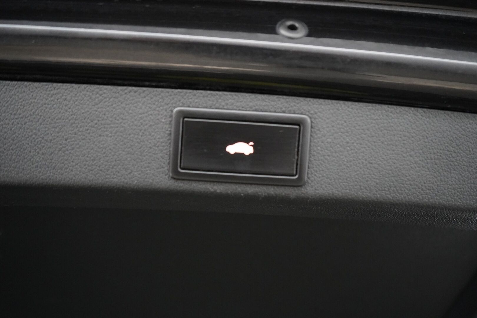 Skoda Octavia 2017 2,0 TSI Combi RS 230 DSG Aut *Webasto / Acc / Koukku / Canton / Keyless / Nahat / S.Kontti* - Suomi-auto / Kahdet OEM Vanteet / Hyvät huollot