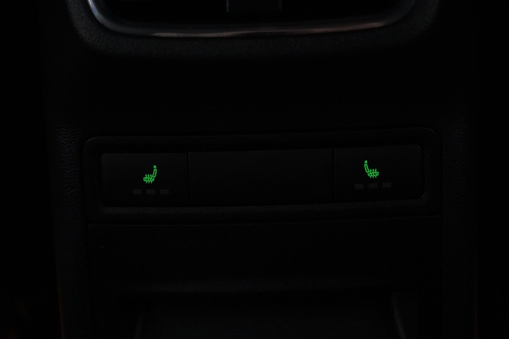 Skoda Octavia 2017 2,0 TSI Combi RS 230 DSG Aut *Webasto / Acc / Koukku / Canton / Keyless / Nahat / S.Kontti* - Suomi-auto / Kahdet OEM Vanteet / Hyvät huollot