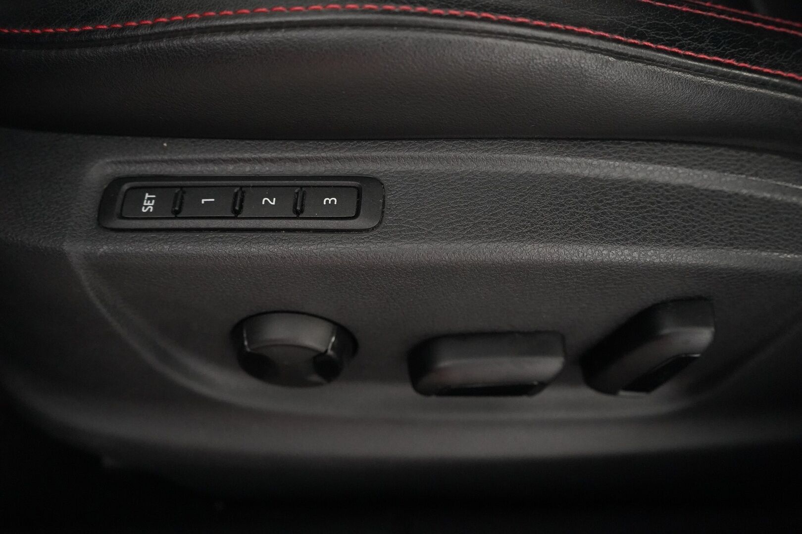 Skoda Octavia 2017 2,0 TSI Combi RS 230 DSG Aut *Webasto / Acc / Koukku / Canton / Keyless / Nahat / S.Kontti* - Suomi-auto / Kahdet OEM Vanteet / Hyvät huollot