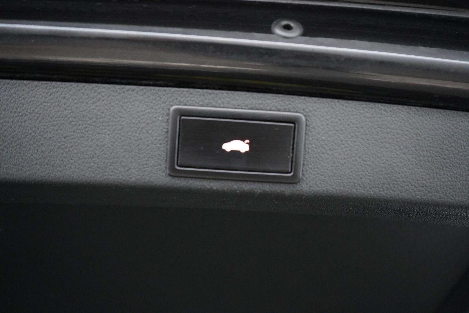 Skoda Octavia 2017 2,0 TSI Combi RS 230 DSG Aut *Webasto / Acc / Koukku / Canton / Keyless / Nahat / S.Kontti* - Suomi-auto / Kahdet OEM Vanteet / Hyvät huollot