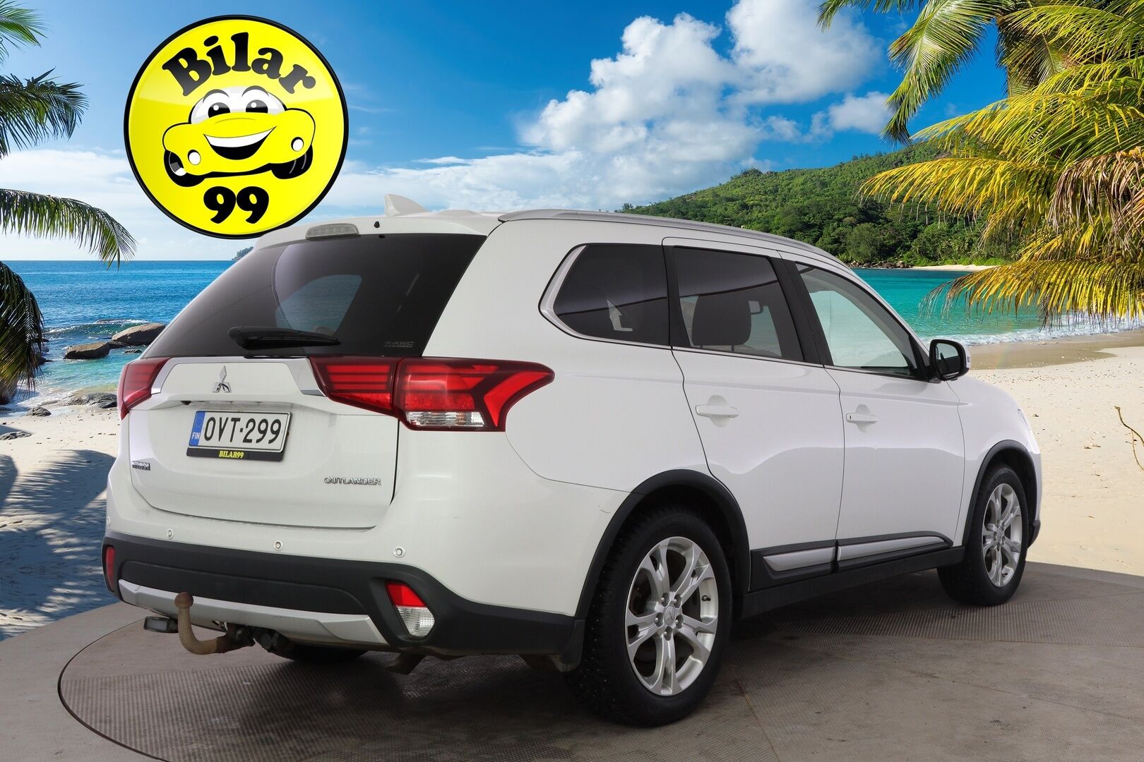 Mitsubishi Outlander 2017 2,2 DI-D Instyle 4WD 7P Business *Webasto / Adapt. vakkari / Rockford / Nahat / Lane assist / Blis / 360 kamera / Navi / Koukku* - *Webasto / Adapt. vakkari / Rockford / Nahat / Lane assist / Blis / 360 kamera / Navi / Koukku*