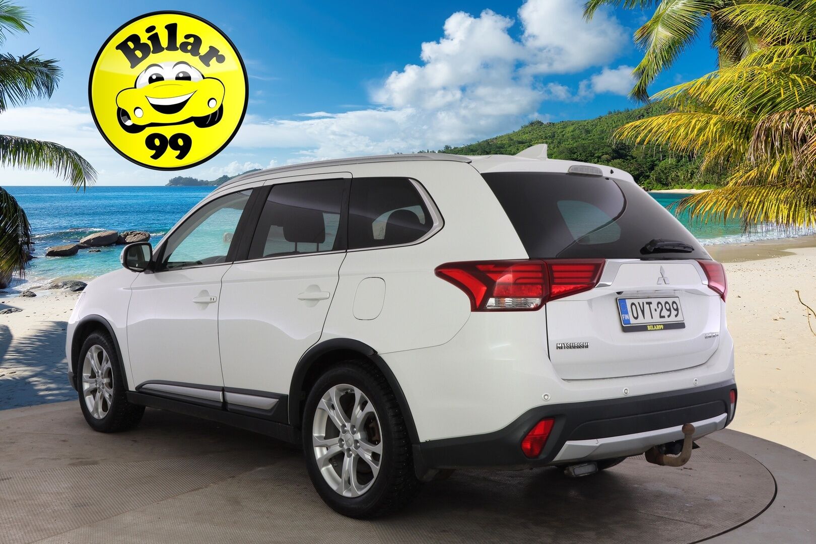 Mitsubishi Outlander 2017 2,2 DI-D Instyle 4WD 7P Business *Webasto / Adapt. vakkari / Rockford / Nahat / Lane assist / Blis / 360 kamera / Navi / Koukku* - *Webasto / Adapt. vakkari / Rockford / Nahat / Lane assist / Blis / 360 kamera / Navi / Koukku*