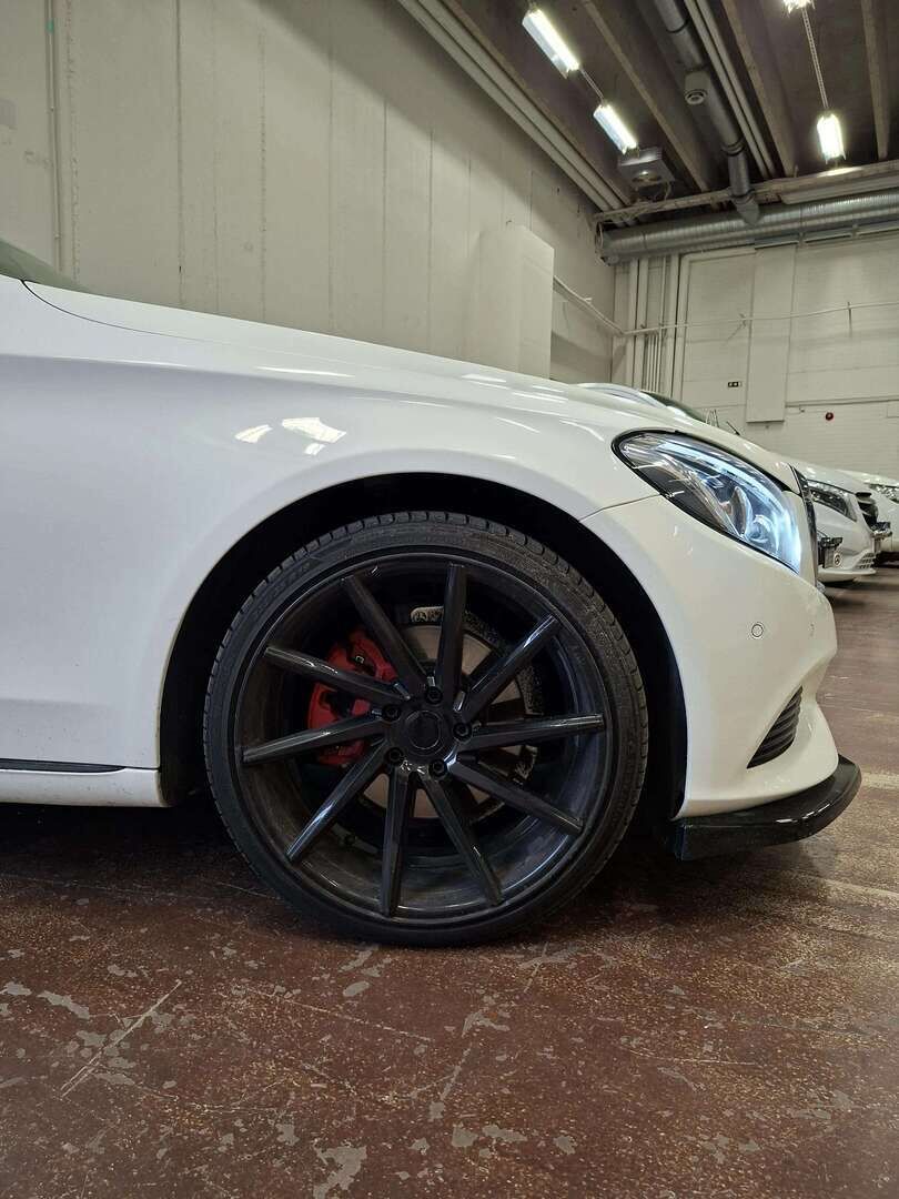 Mercedes-Benz C 2017 200 Edition 4MATIC - | 1-OM Suomi-auto | Vetokoukku | Lohkolämmitin | Kahdet renkaat alumiinivanteilla | LED ajovalot | Vakionopeudensäädin nopeudenrajottimella | 