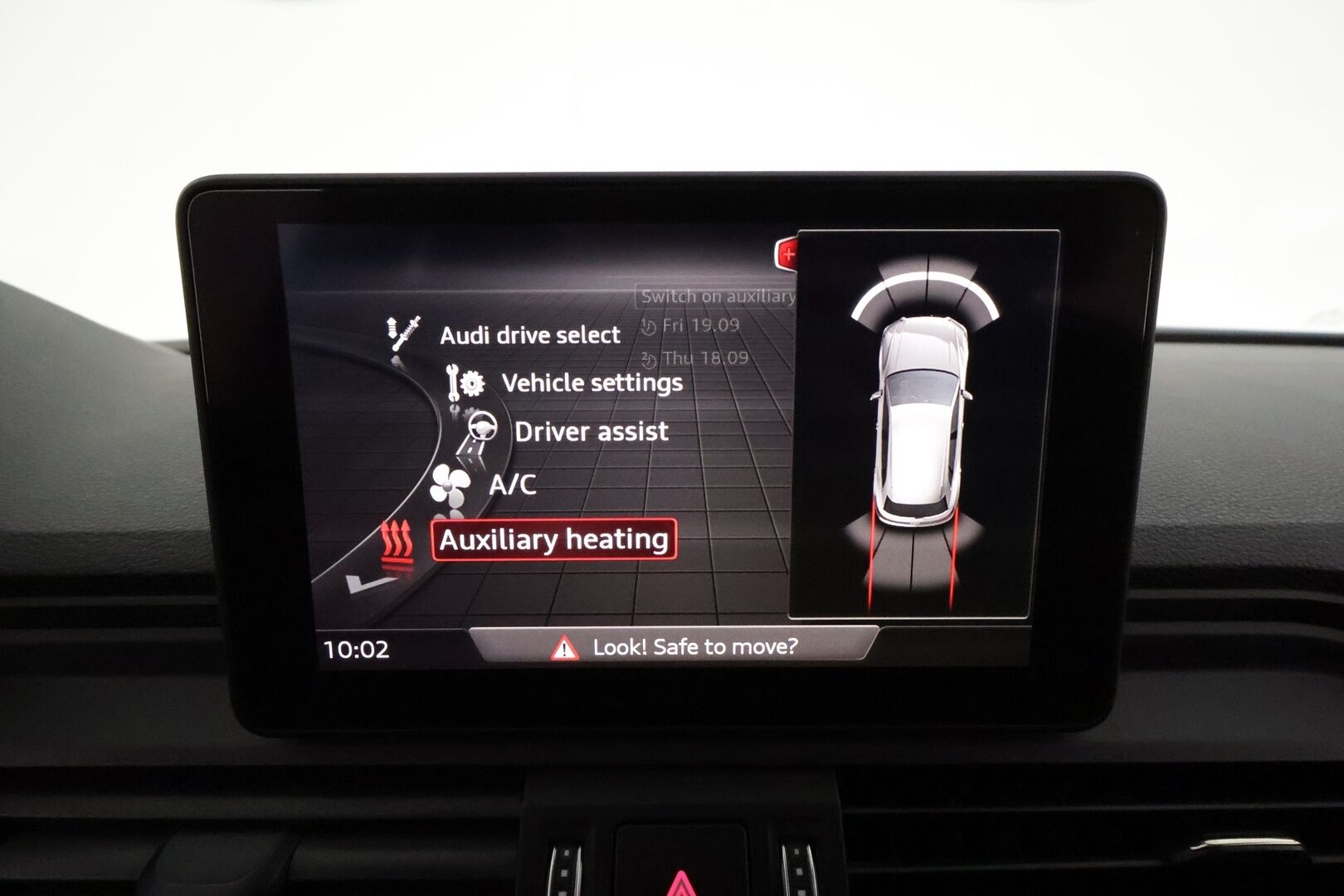 Audi Q5 2017 Business 2,0 TDI 120 kW quattro S tronic **Vakkari / P.tutkat / Koukku / Webasto / LED** - Suomi-auto / Kahdet renkaat aluvanteilla
