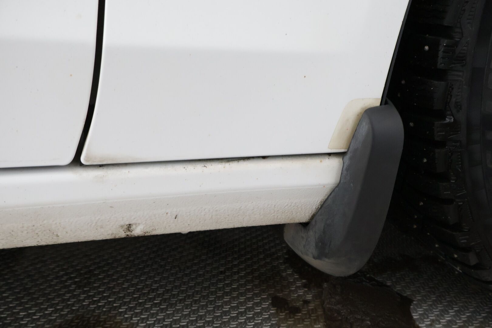 Audi A4 2014 Avant Business 2,0 TDI 130 kW quattro - YritysOutlet - Myydään vain yrityksille - Webasto / Vakkari / Xenon / Jakopää juuri tehty!