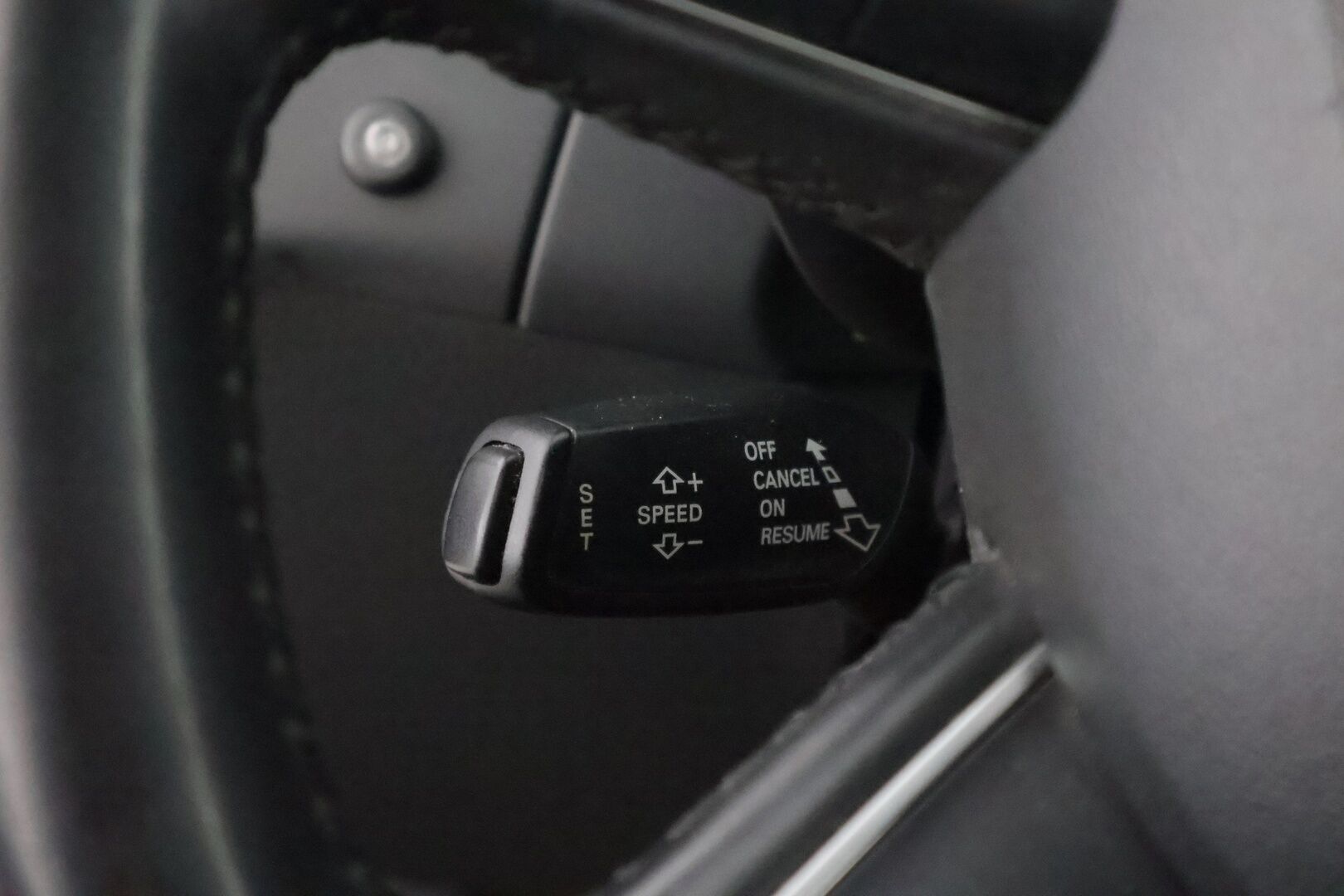 Audi A4 2014 Avant Business 2,0 TDI 130 kW quattro - YritysOutlet - Myydään vain yrityksille - Webasto / Vakkari / Xenon / Jakopää juuri tehty!