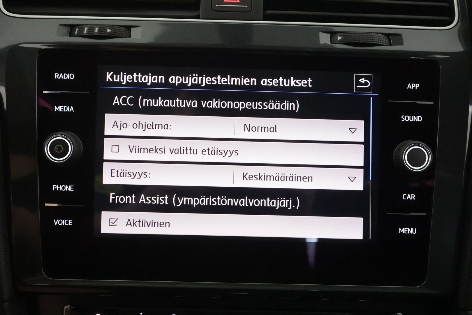 Volkswagen Golf 2018 Comfortline 1,4 TSI 92 kW (125 hv) DSG-automaatti - | ACC | Lohko | P.Kamera | Lisävalo | Apple&Android | Suomi-auto | Kahdet Renkaat |