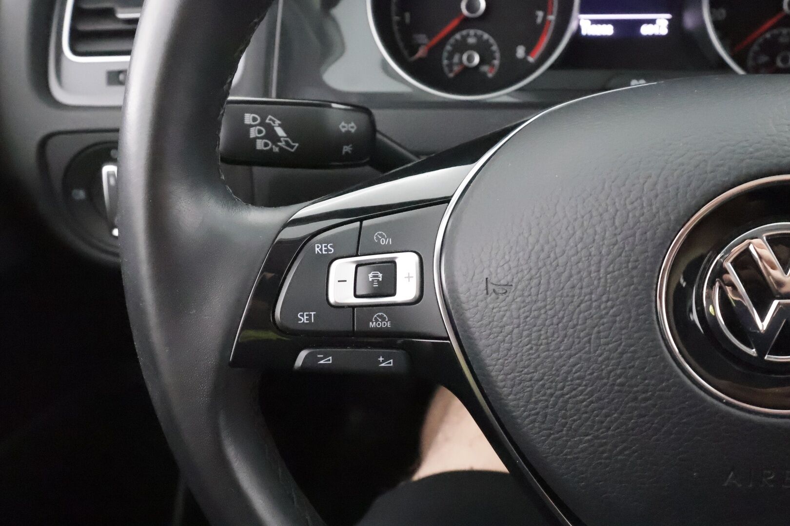 Volkswagen Golf 2018 Comfortline 1,4 TSI 92 kW (125 hv) DSG-automaatti - | ACC | Lohko | P.Kamera | Lisävalo | Apple&Android | Suomi-auto | Kahdet Renkaat |