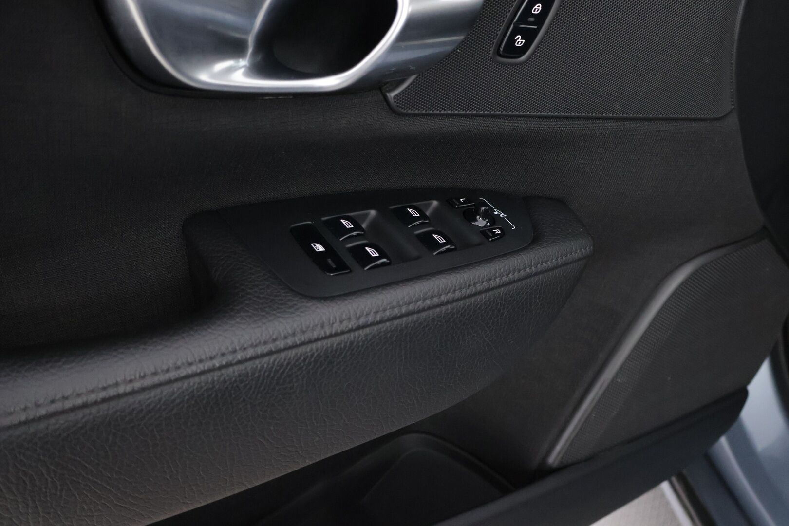 Volvo S90 2018 D4 Business aut - Suomiauto | Webasto | Adapt.Vakkari | Vetokoukku | Phoenix Gold Audio | Adapt.LED | Peruutustutkat | KATSO HINTA!