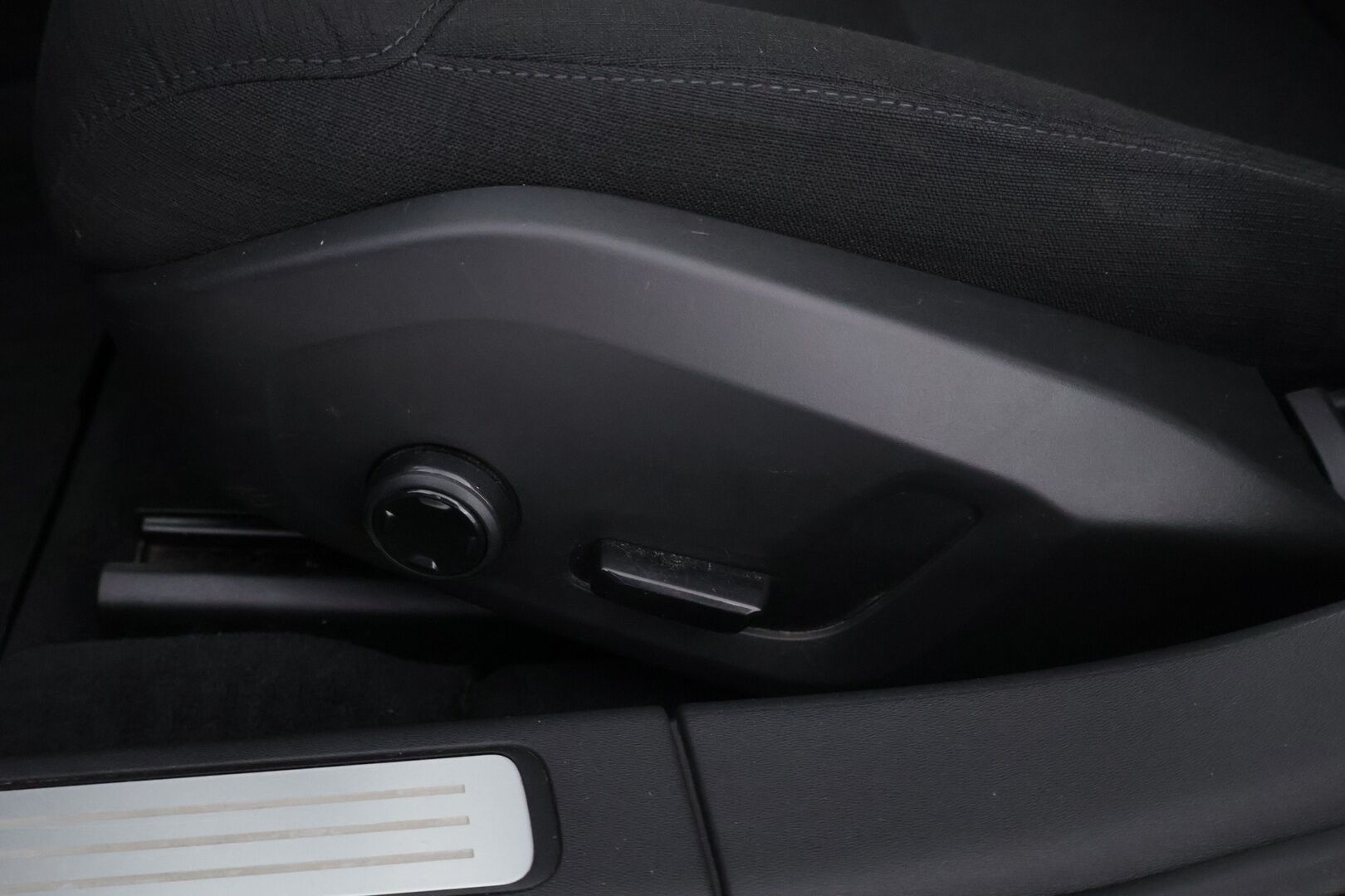 Volvo S90 2018 D4 Business aut - Suomiauto | Webasto | Adapt.Vakkari | Vetokoukku | Phoenix Gold Audio | Adapt.LED | Peruutustutkat | KATSO HINTA!