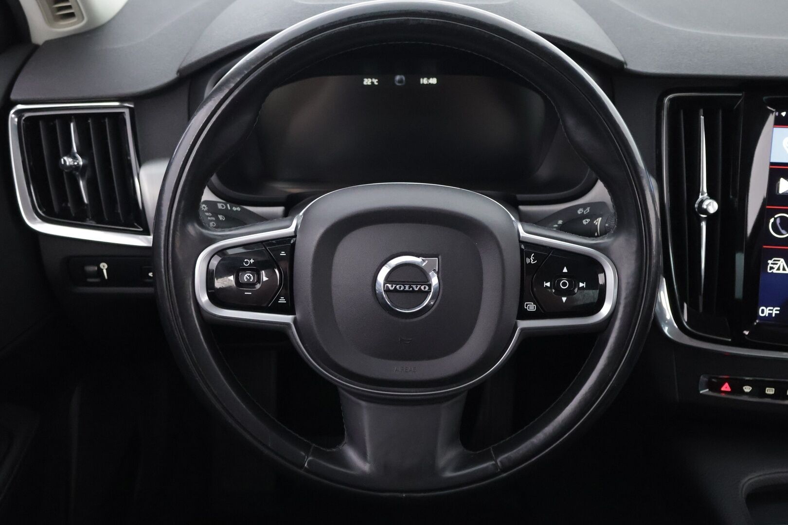 Volvo S90 2018 D4 Business aut - Suomiauto | Webasto | Adapt.Vakkari | Vetokoukku | Phoenix Gold Audio | Adapt.LED | Peruutustutkat | KATSO HINTA!