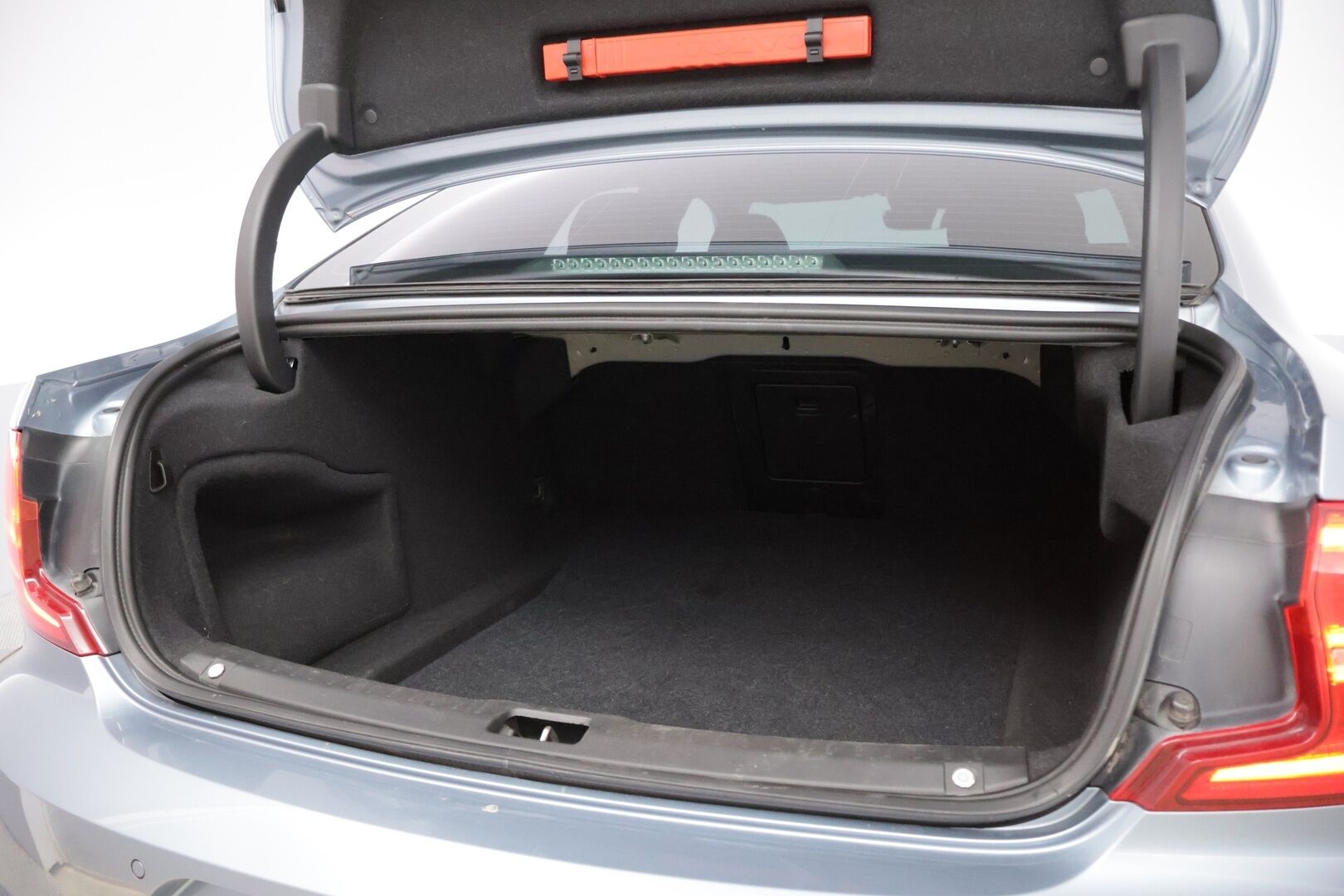 Volvo S90 2018 D4 Business aut - Suomiauto | Webasto | Adapt.Vakkari | Vetokoukku | Phoenix Gold Audio | Adapt.LED | Peruutustutkat | KATSO HINTA!