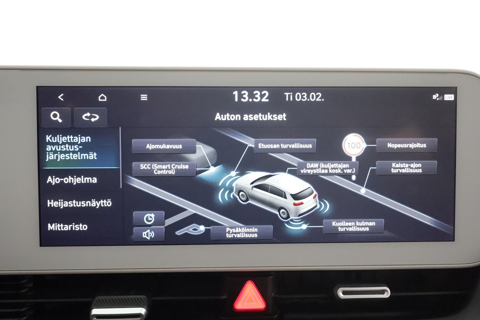 Hyundai IONIQ 5 2022 73 kWh 217 hv Premium * ACC / HUD / 360° / ILP / Relax-istuimet / Bose / LED / Ilmastoidut nahat / KeylessGo / Sähköluukku * - Suomi-auto / Kahdet renkaat aluvanteilla / Merkkihuollettu / Huippuvarusteet
