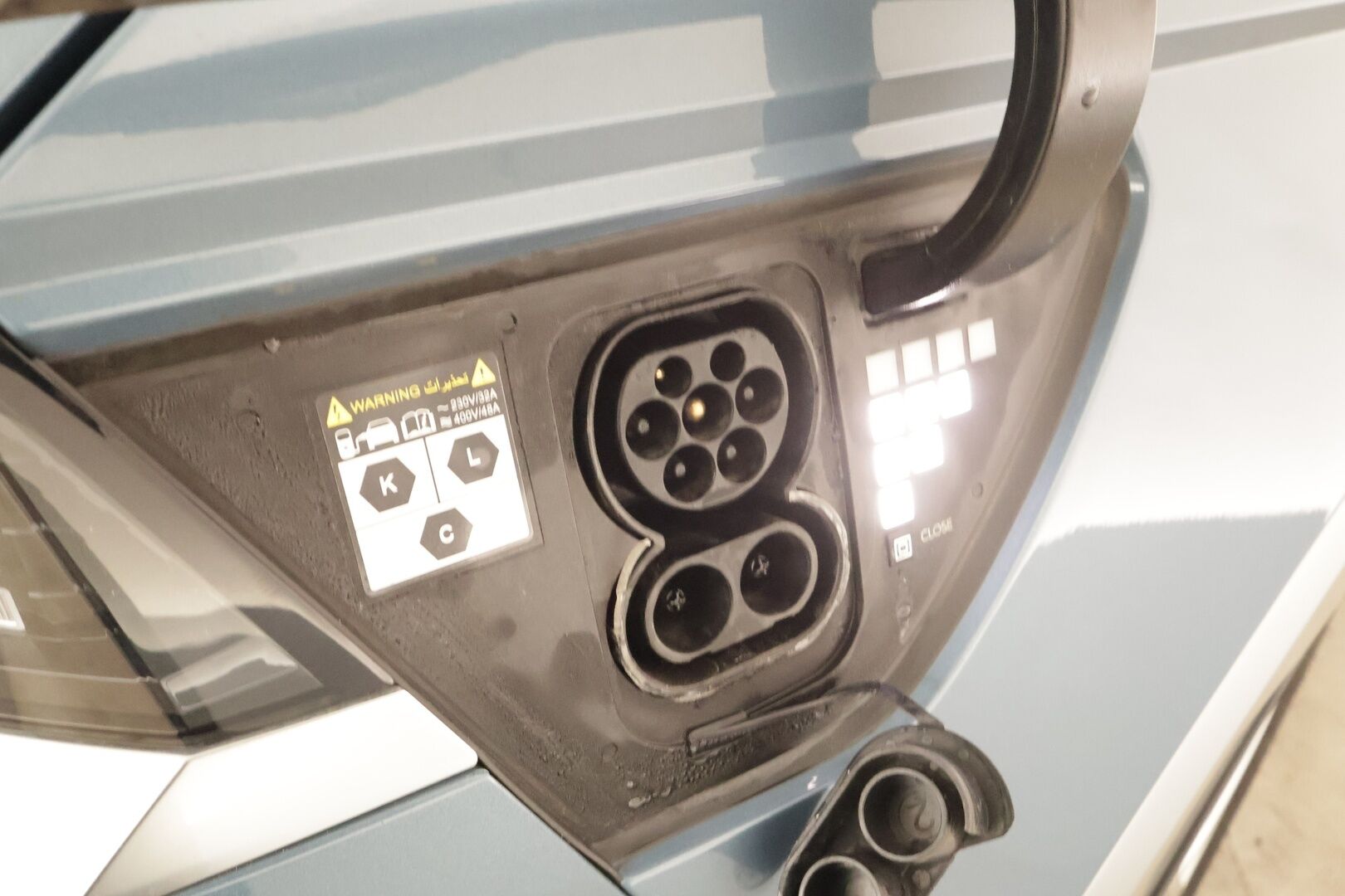 Hyundai IONIQ 5 2022 73 kWh 217 hv Premium * ACC / HUD / 360° / ILP / Relax-istuimet / Bose / LED / Ilmastoidut nahat / KeylessGo / Sähköluukku * - Suomi-auto / Kahdet renkaat aluvanteilla / Merkkihuollettu / Huippuvarusteet