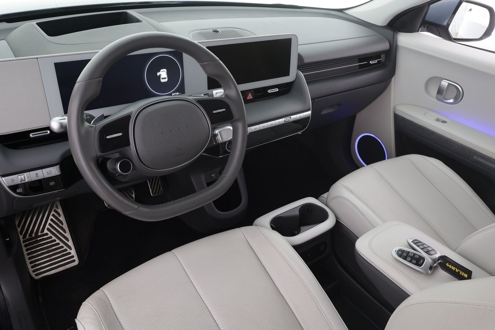 Hyundai IONIQ 5 2022 73 kWh 217 hv Premium * ACC / HUD / 360° / ILP / Relax-istuimet / Bose / LED / Ilmastoidut nahat / KeylessGo / Sähköluukku * - Suomi-auto / Akku kuntotarkastettu SoH 97,1% / Kahdet renkaat aluvanteilla / Merkkihuollettu / Huippuvarusteet