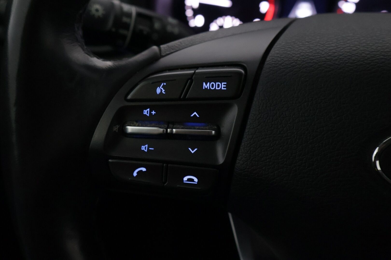 Hyundai i30 Wagon 2021 1,0 T-GDI 120 hv 48V hybrid 7-DCT-aut Comfort *P.Kamera / Lohko+S.Pistoke / Ratinlämmitin* - *Merkkihuollettu! / 1 Omisteinen Suomi-auto!* - HULLUT JOULUT KORKOTARJOUS 2,49% 