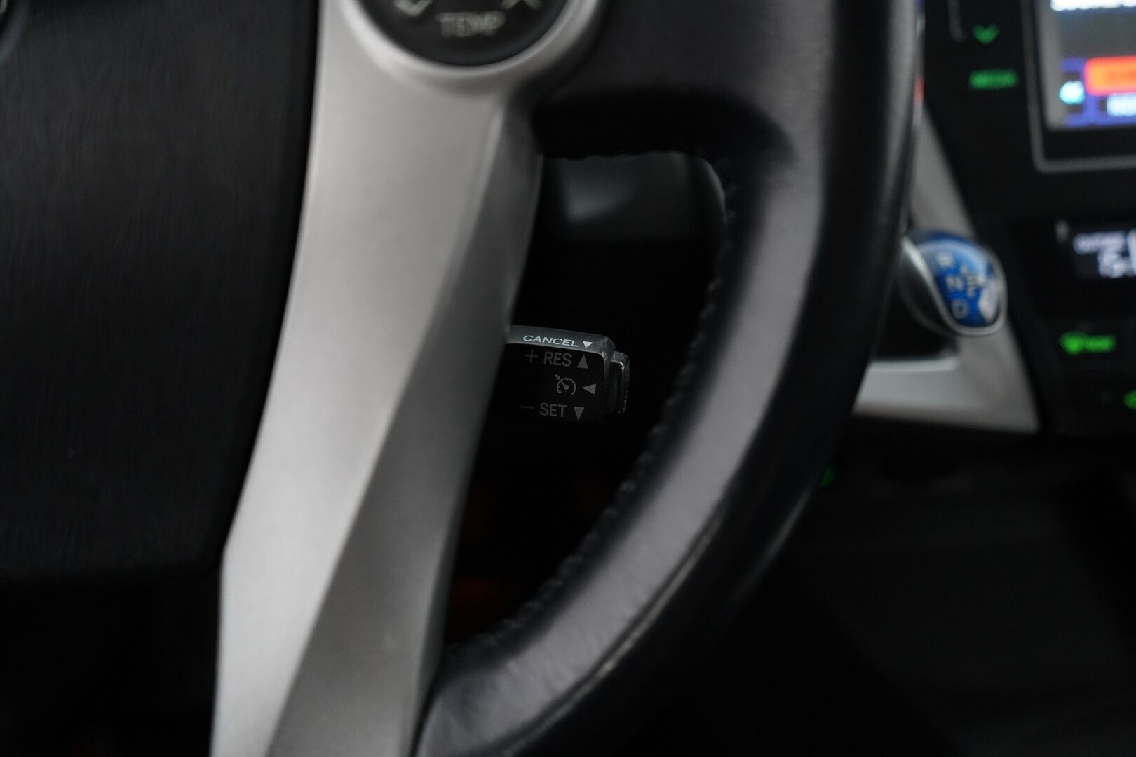 Toyota PRIUS+ 2015 1.8 Active 7p *Kamera / HUD / Nahat / Vakkari* - Täydellinen huoltohistoria / Kahdet hyvät renkaat / 7-paikkainen