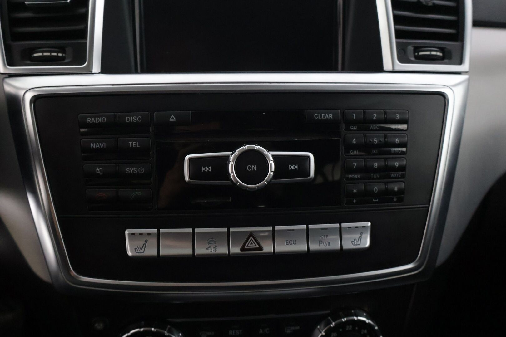Mercedes-Benz GL 2013 350 BlueTEC 4Matic - | Vetokoukku | Kamera | Lisälämmitin | Ilma-alusta | Muistipenkki Kattoluukku | ILS |