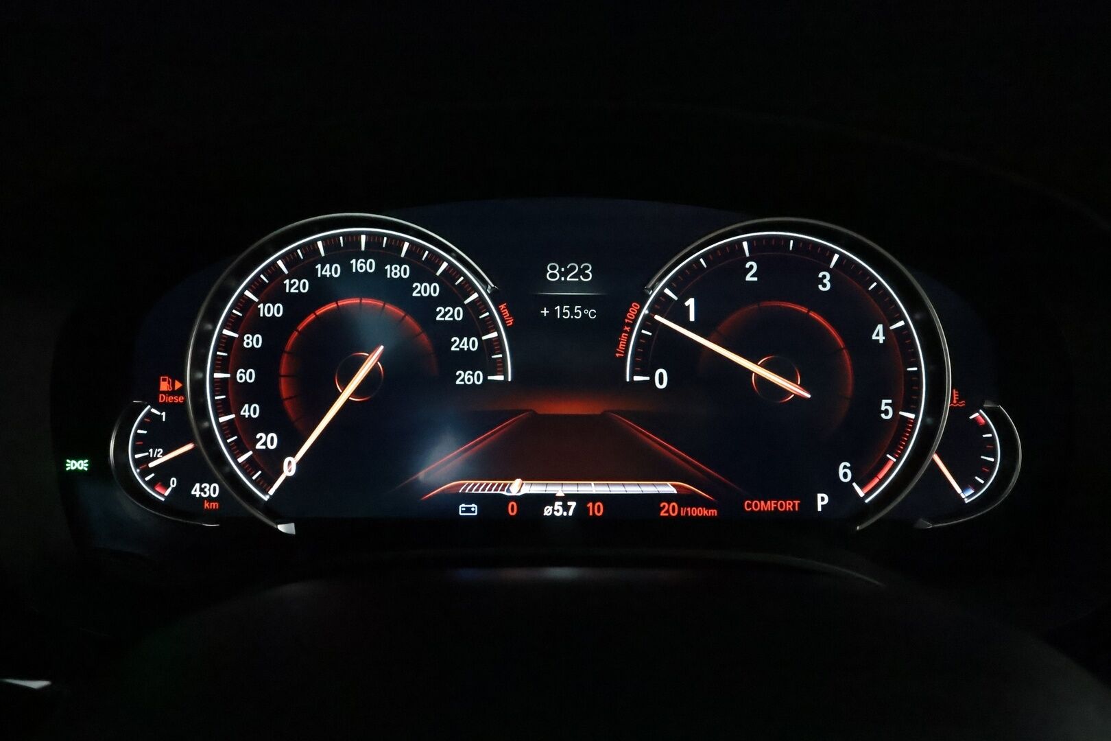 BMW 530 2018 G31 Touring 530d A xDrive M-Sport **Panorama / P. Kamera / Sporttipenkit / LED-valot / Navi / Digimittaristo** - Ruskea Nahkaverhoilu / Vakkari / KeylessGO / 2x Renkaat