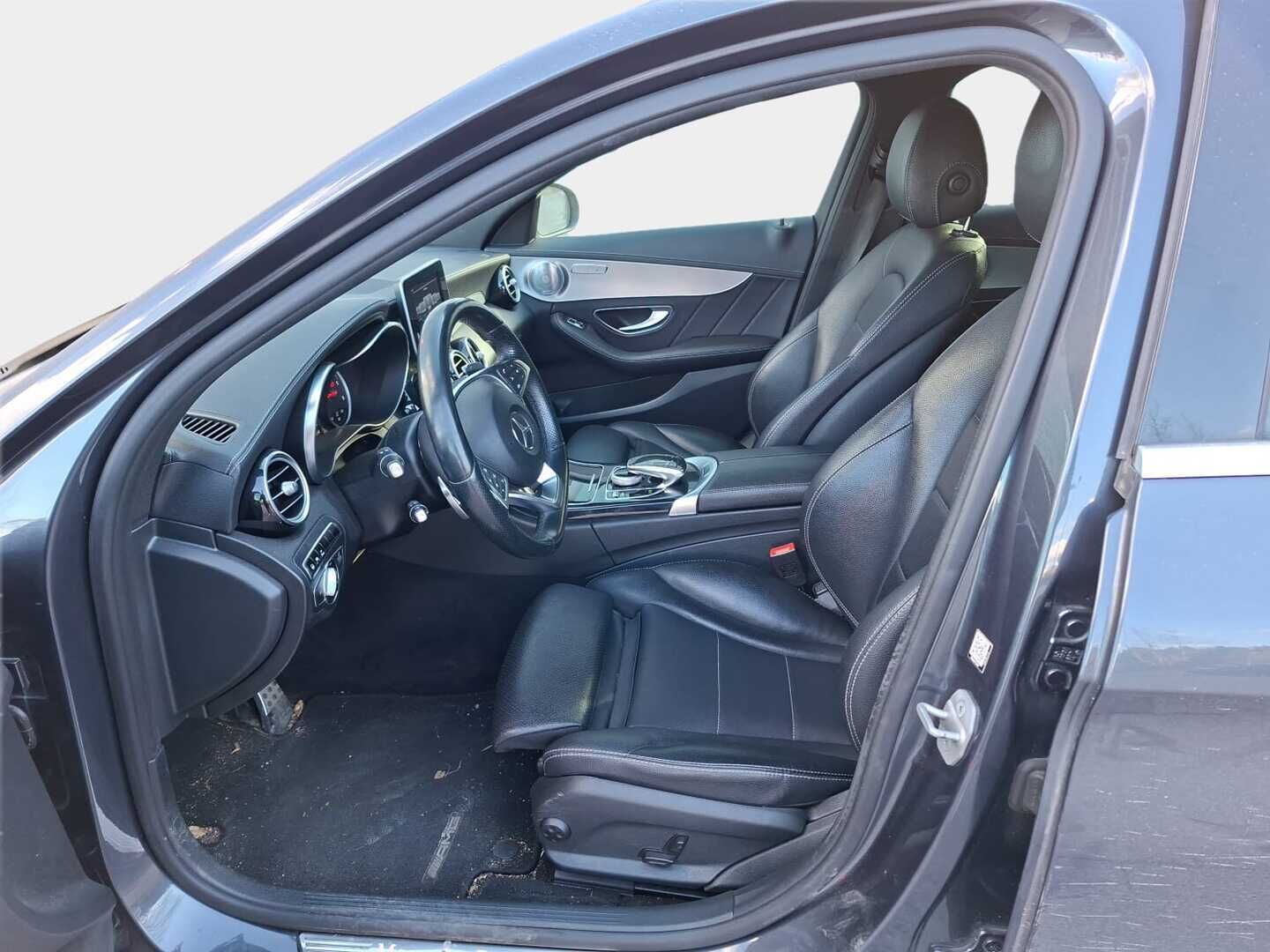 Mercedes-Benz C 2015 C 250 d 4MATIC Farmari (AC) 5ov 2143cm3 A * / AMG-Styling / Burmester / Adaptiivinen vakionopeudensäädin / Koukku / * - KeyLessGo / Bliss / 2x AMG-vanteet / - HULLUT AVAJAISHULINAT KORKOTARJOUS 3,29 %