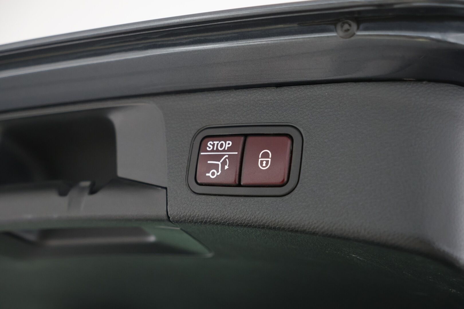 Mercedes-Benz C 2016 250 d 4Matic A AMG Premium Edition / Burmester / Adaptiivinen vakionopeudensäädin / Koukku / * - KeyLessGo / Bliss / 2x AMG-vanteet / - HULLUT AVAJAISHULINAT KORKOTARJOUS 3,29 %