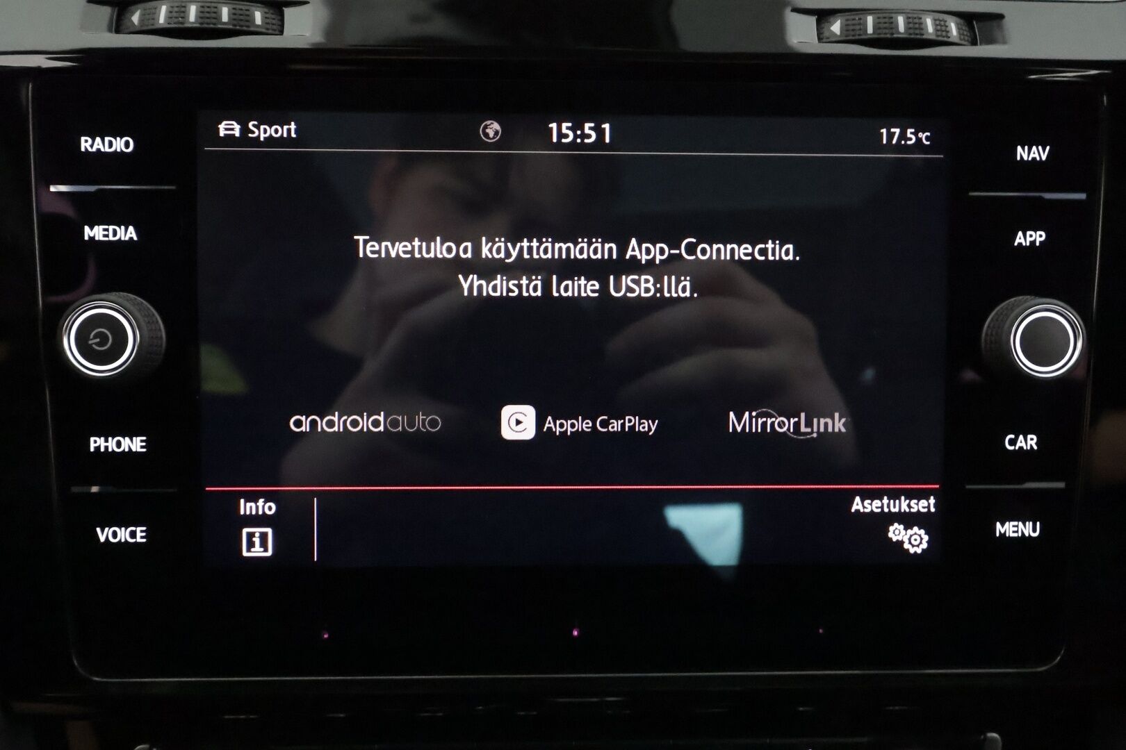 Volkswagen Golf 2018 GTI 2,0 TSI 169 kW (230 hv) DSG-automaatti - | ACC | Webasto | Dynaudio | Puolinahat | P.Kamera | LED | Apple&Android | Suomi-auto | Kahdet Renkaat |