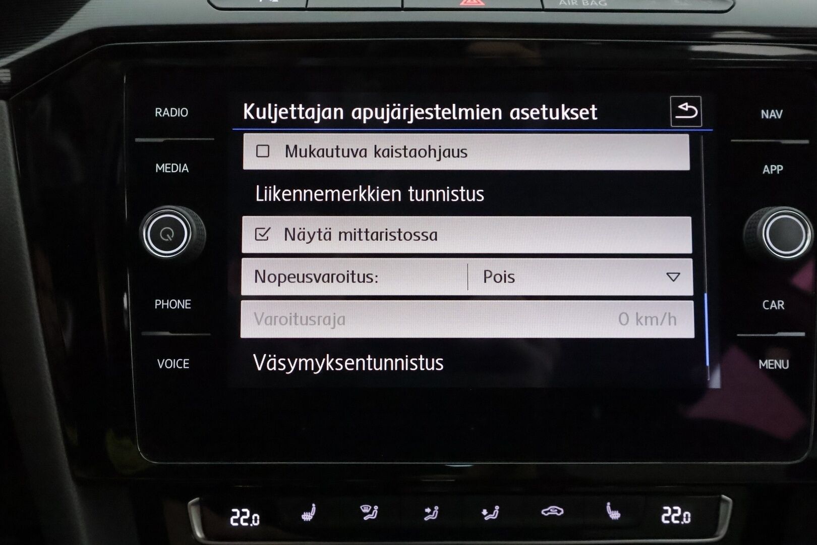 Volkswagen Arteon 2017 Elegance 2,0 TDI 110 kW DSG **Digimittaristo / Webasto / P.kamera / Keyless / Apple&Android / Kaistavahti**