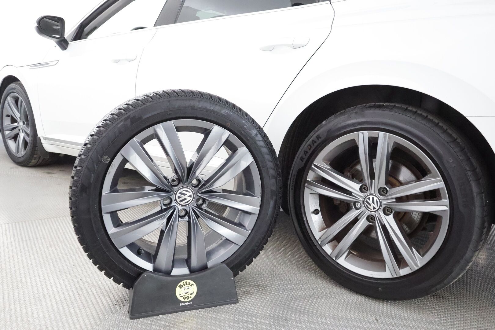 Volkswagen Arteon 2017 Elegance 2,0 TDI 110 kW DSG **Digimittaristo / Webasto / P.kamera / Keyless / Apple&Android / Kaistavahti**